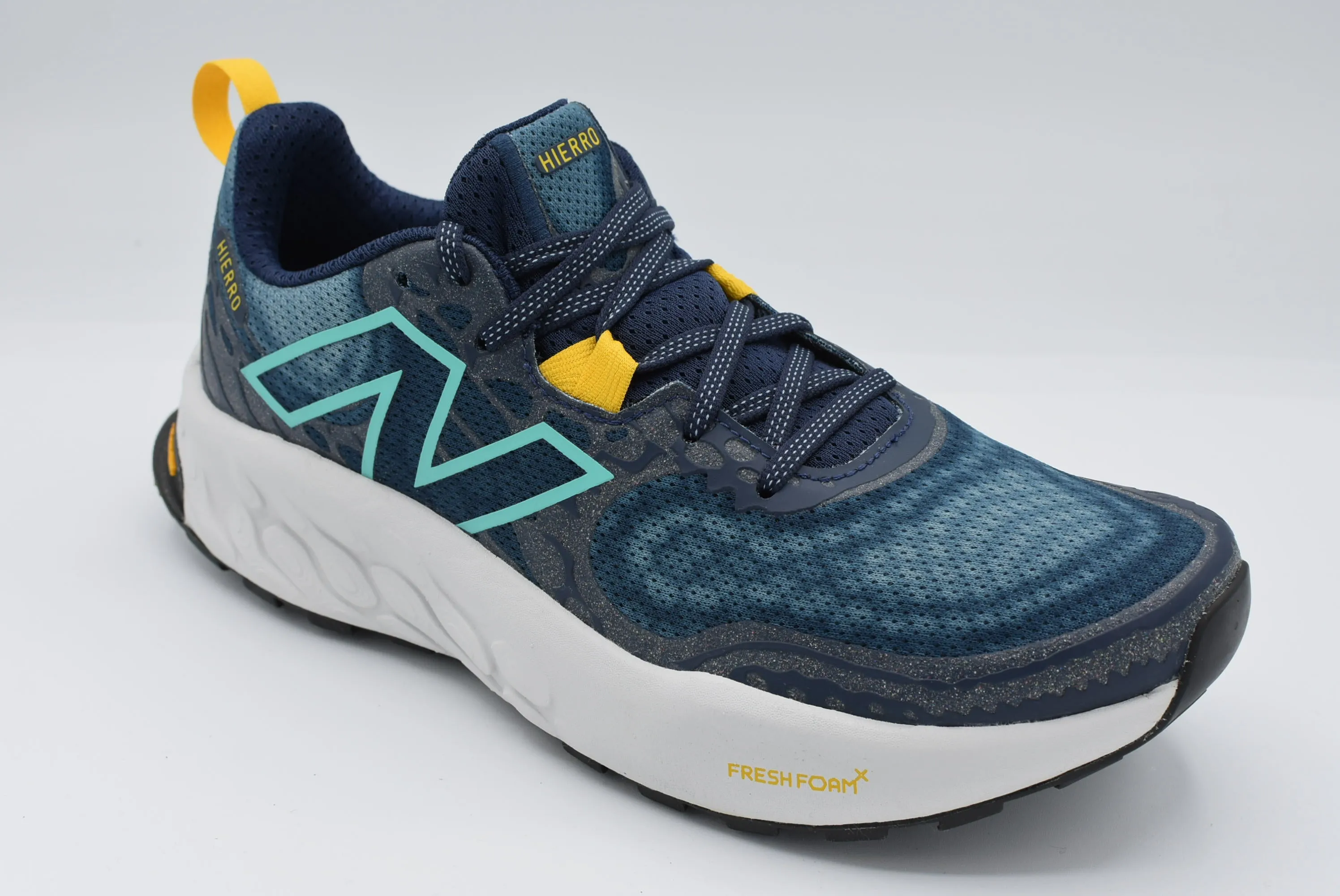 New Balance Fresh Foam X Hierro v8 Men endurance trail shoes