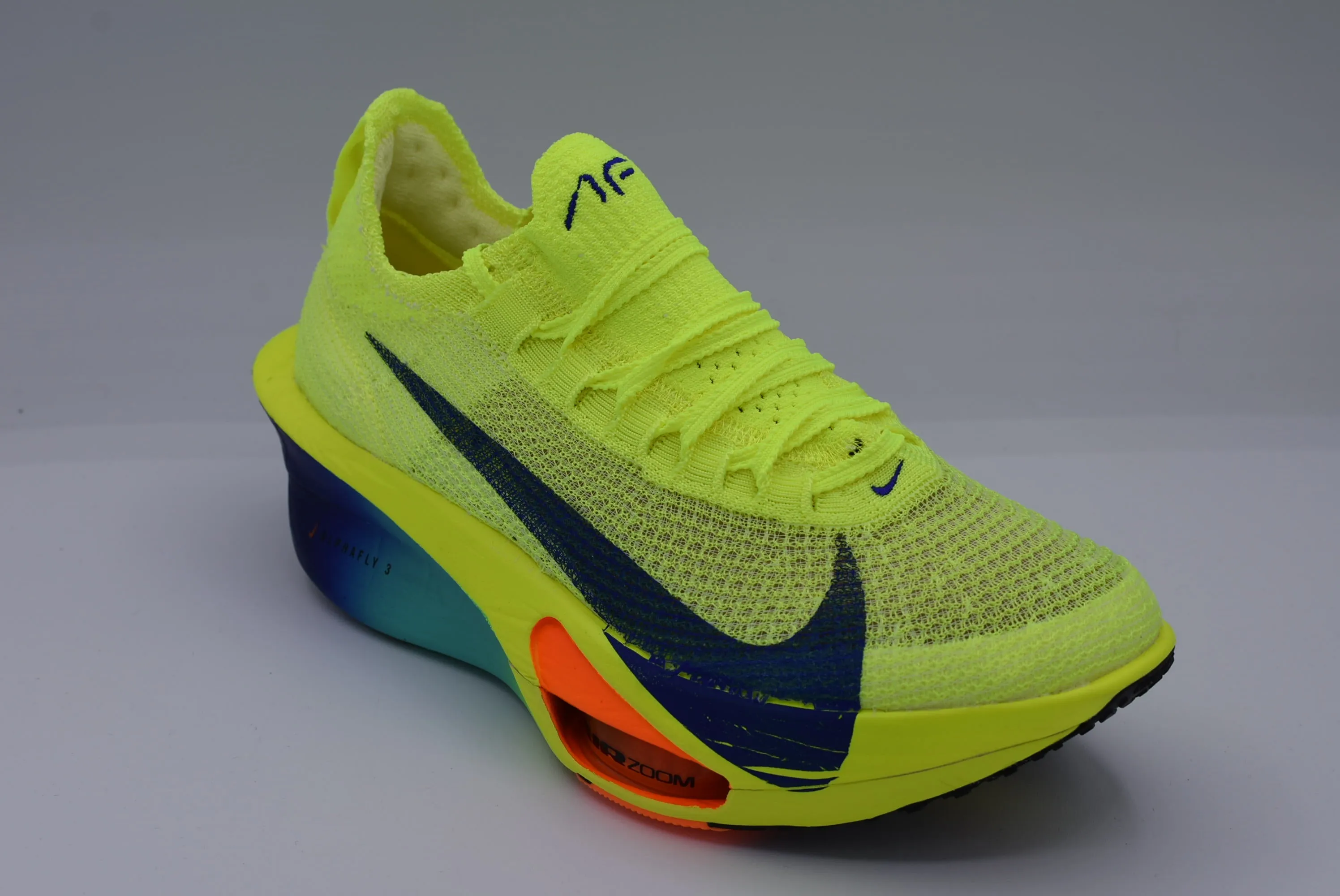 Nike Air Zoom Alphafly Next% 3 modern shoe design contoured shoes