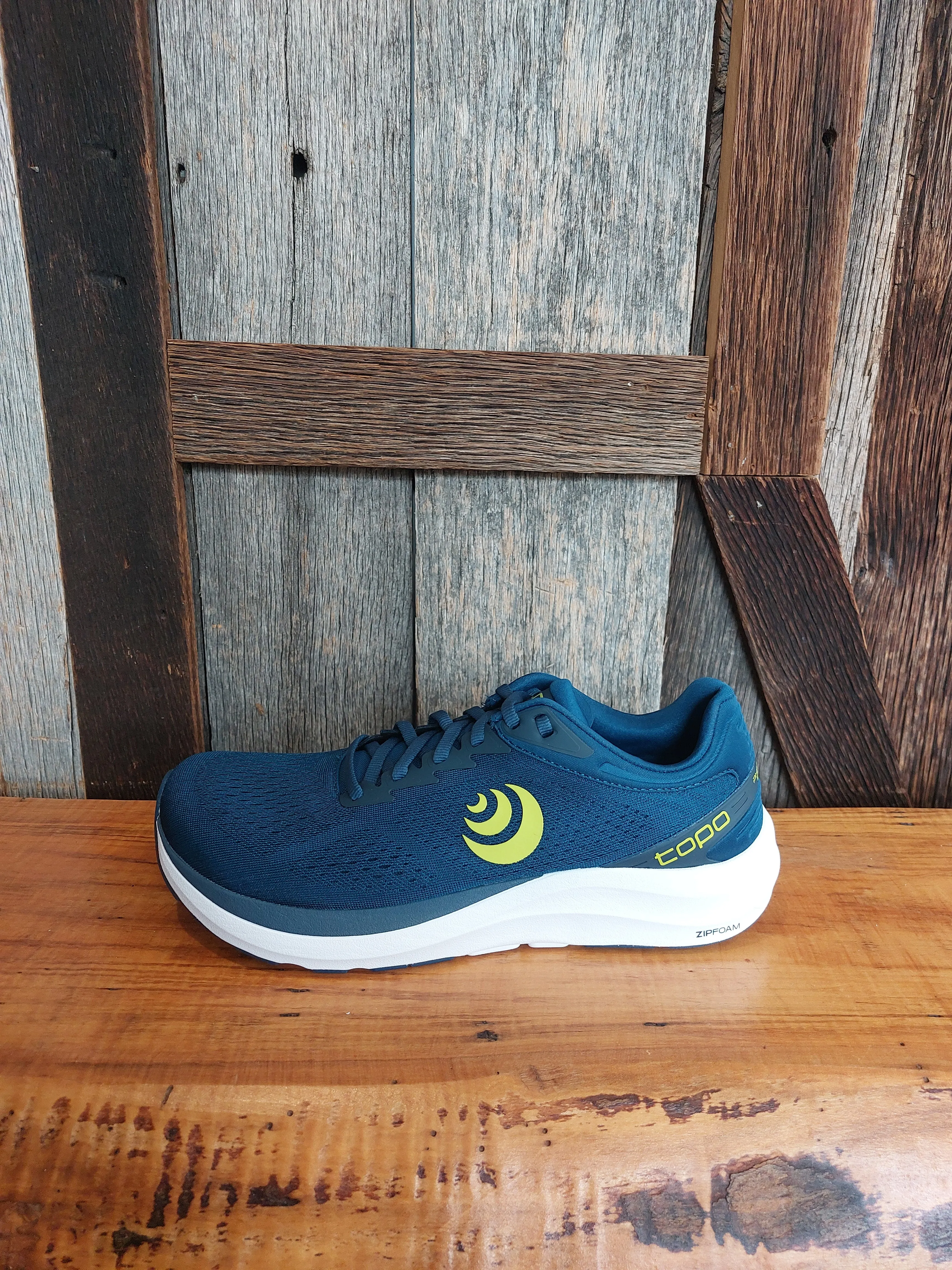 Adidas Boost M Topo Athletic Phantom 3