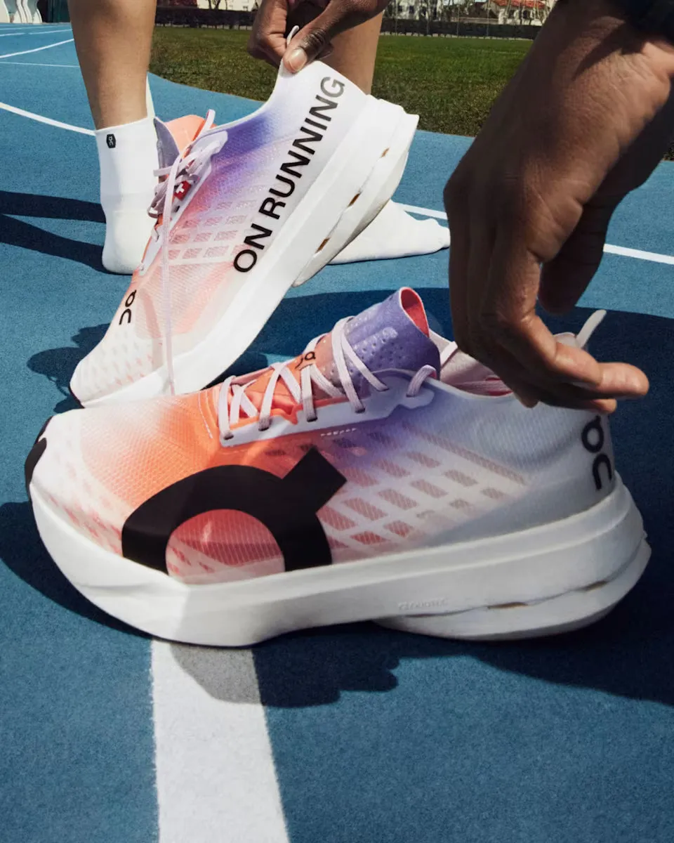 On Cloudboom Strike - Mens Ventilated Airflow Design Solo