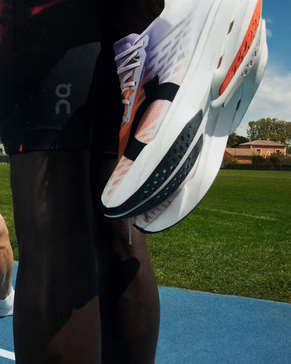 On Cloudboom Strike - Mens new shoes Road Running