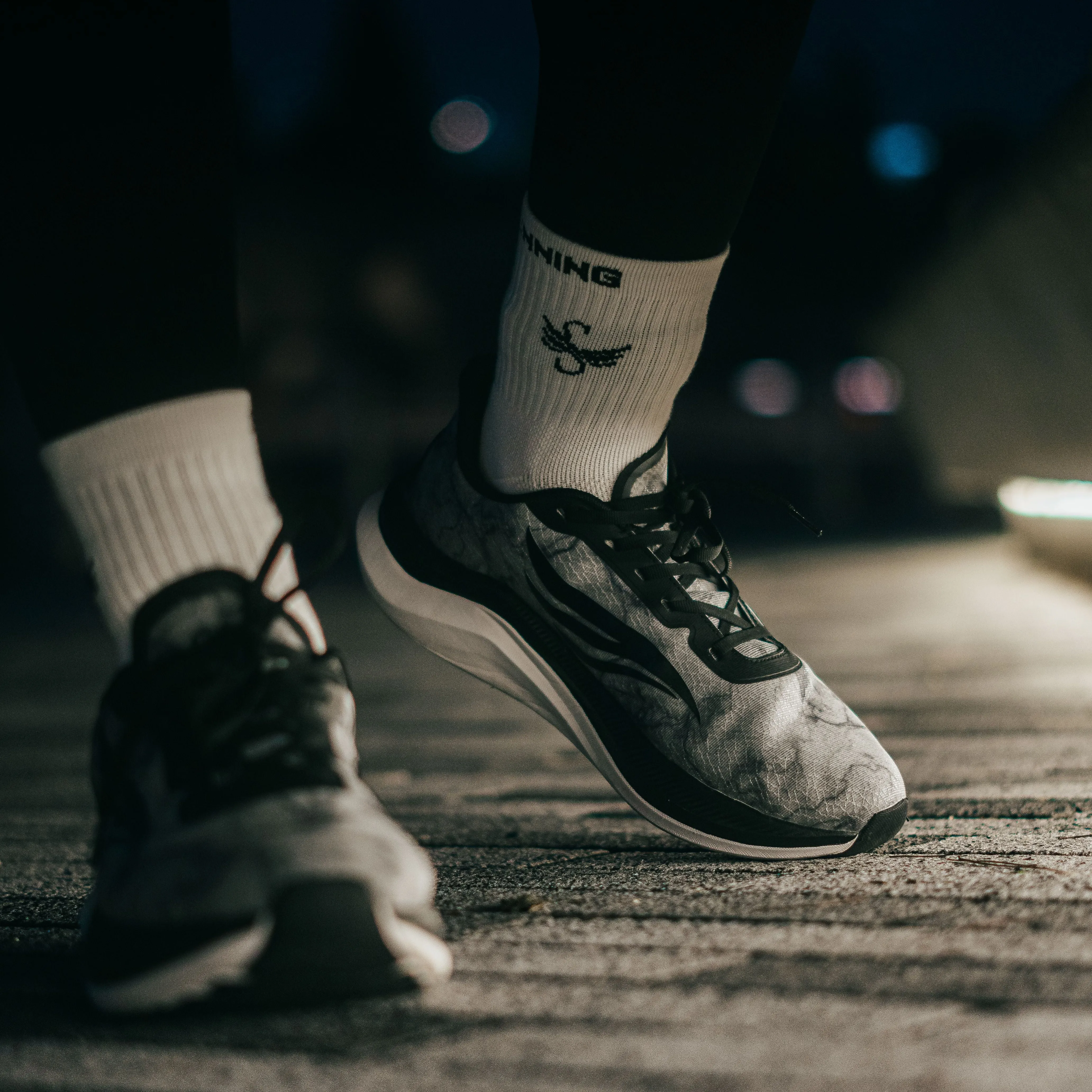 Seamless Knit Construction Cushioned heel CELER Men Black Running Shoe