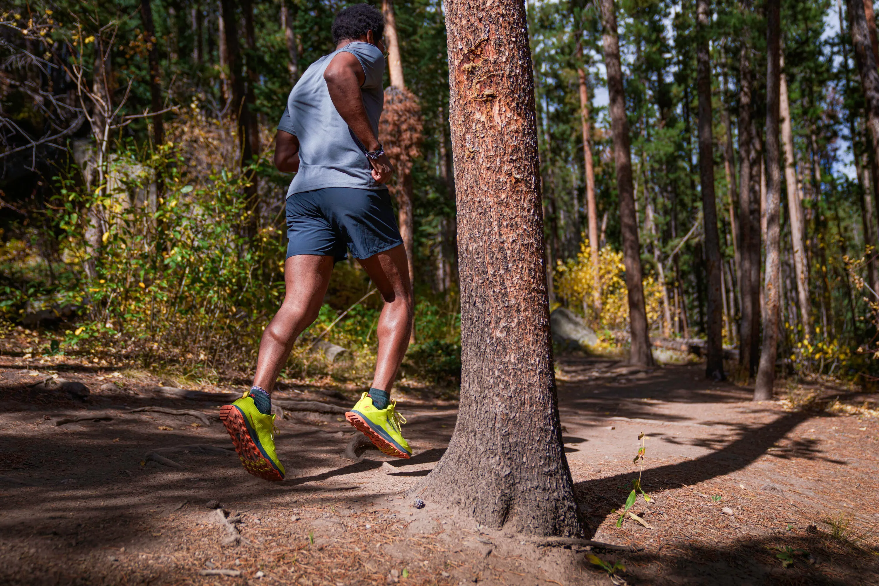 Altra Lone Peak 8 Mens Trail Running Shoes - Yellow fashion trail sneakers