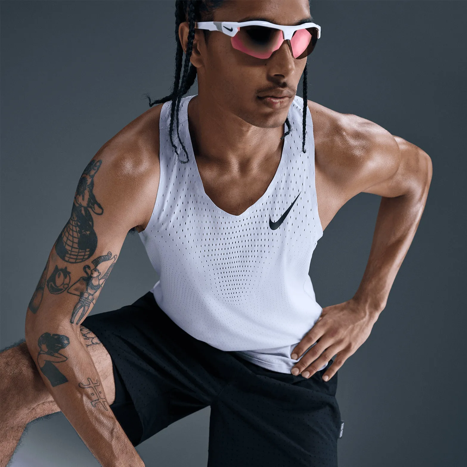 Ribbed Texture Finish short - distance transportation Men's Dri-FIT AeroSwift ADV Running Vest Ghost / Black
