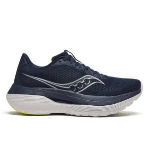 Men's Endorphin Trainer (160 - Navy/Primrose) running in a dam area shoes