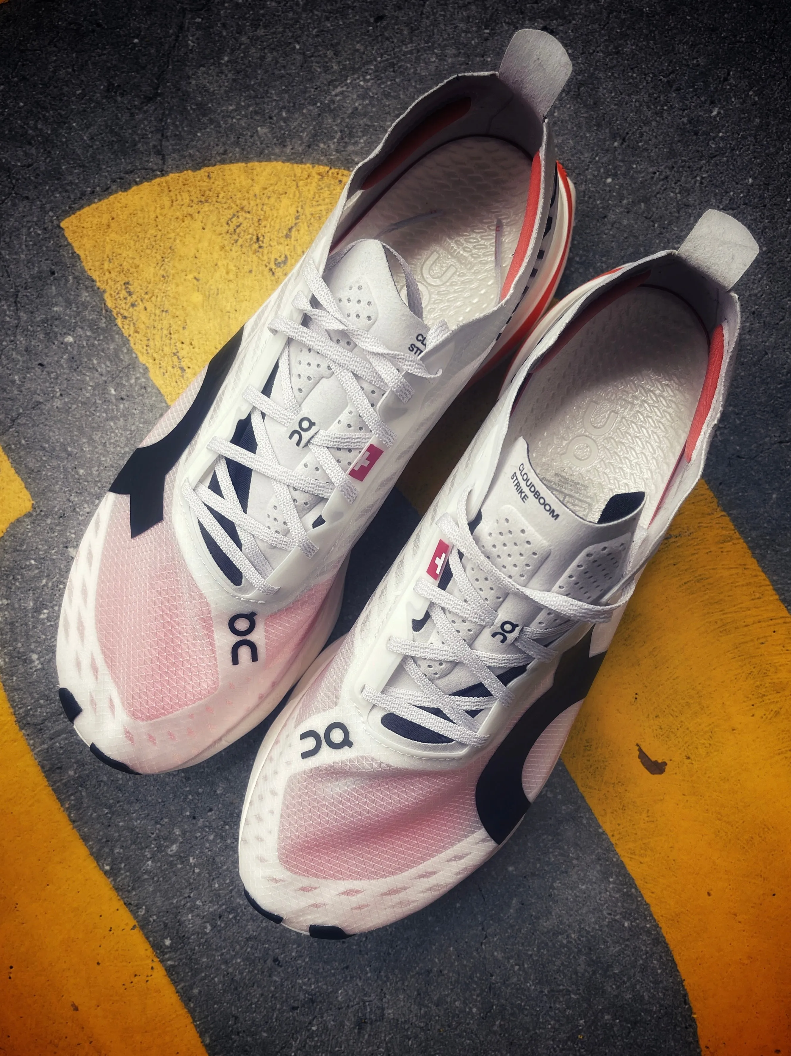 On Cloudboom Strike - Mens gymnastic shoes