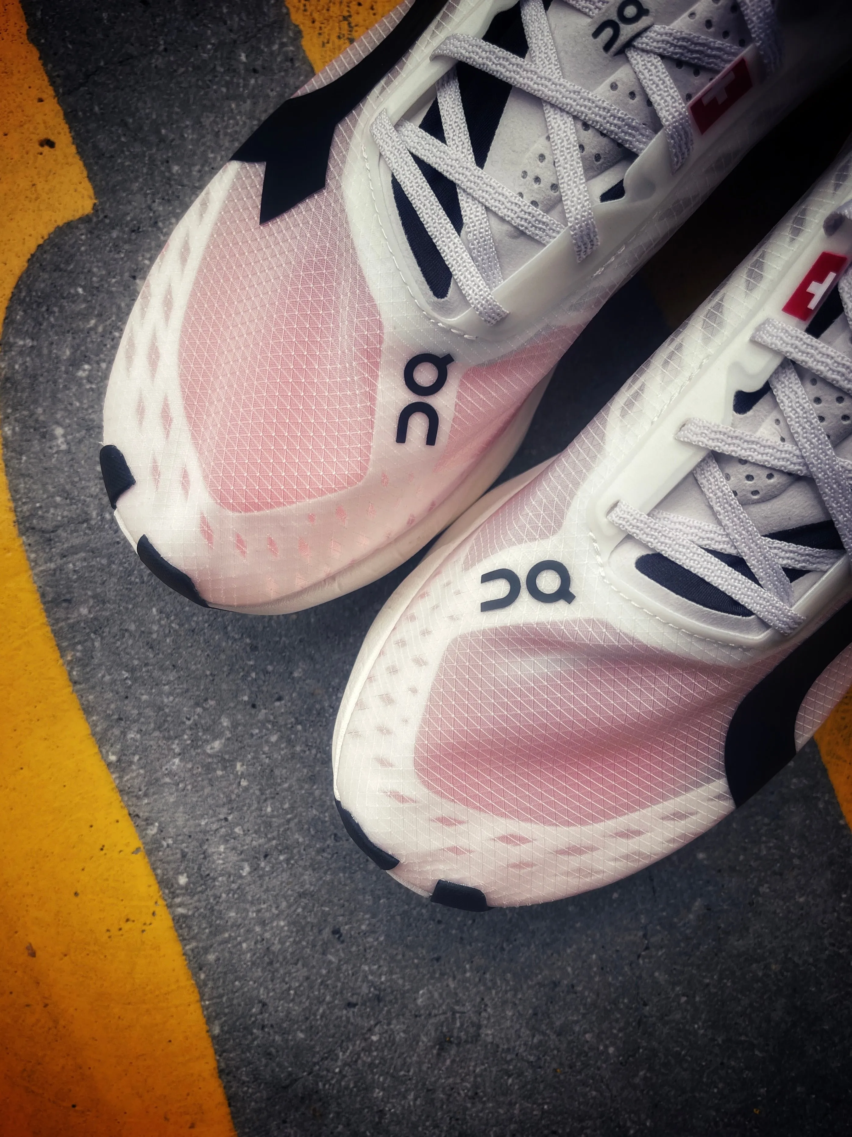 On Cloudboom Strike - Mens anti - slip