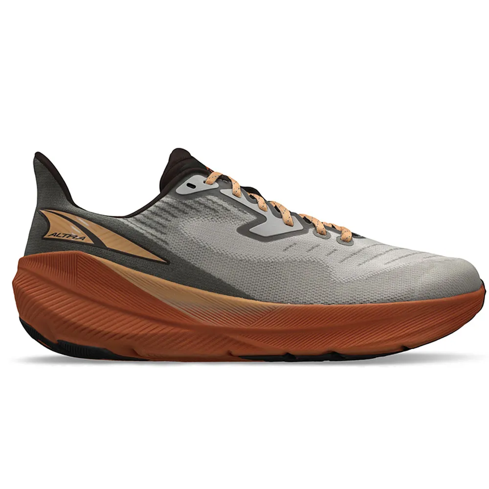 Men's Altra Experience Flow amateur runner