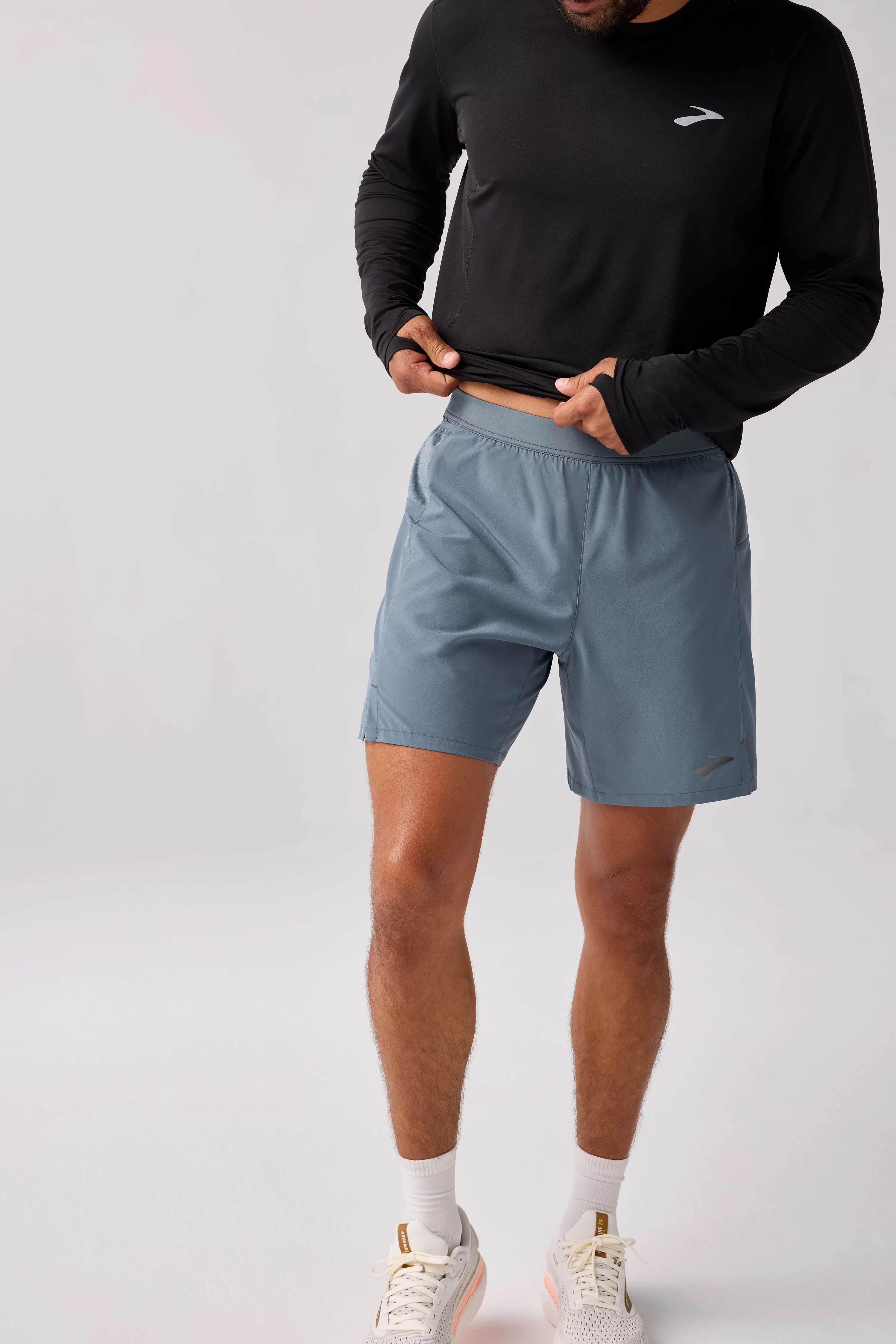 Four Way Stretch Fabric Breathable mesh Brooks | Journey 7" Shorts | Men's | Storm