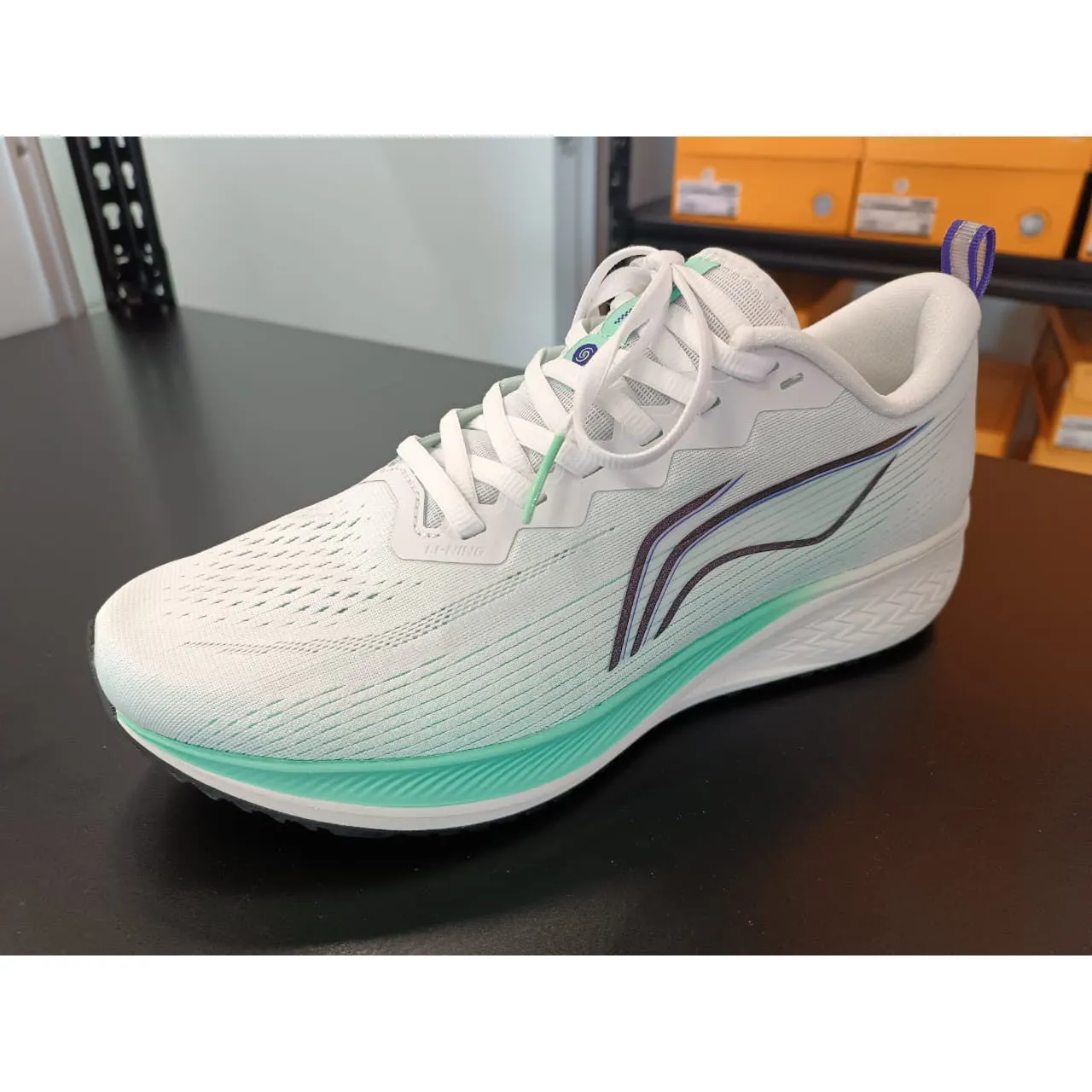 Li-Ning Men's Red Hare 6 White/ Neon Light Jade Green (ARMT015-15) Microfiber Stabilizer