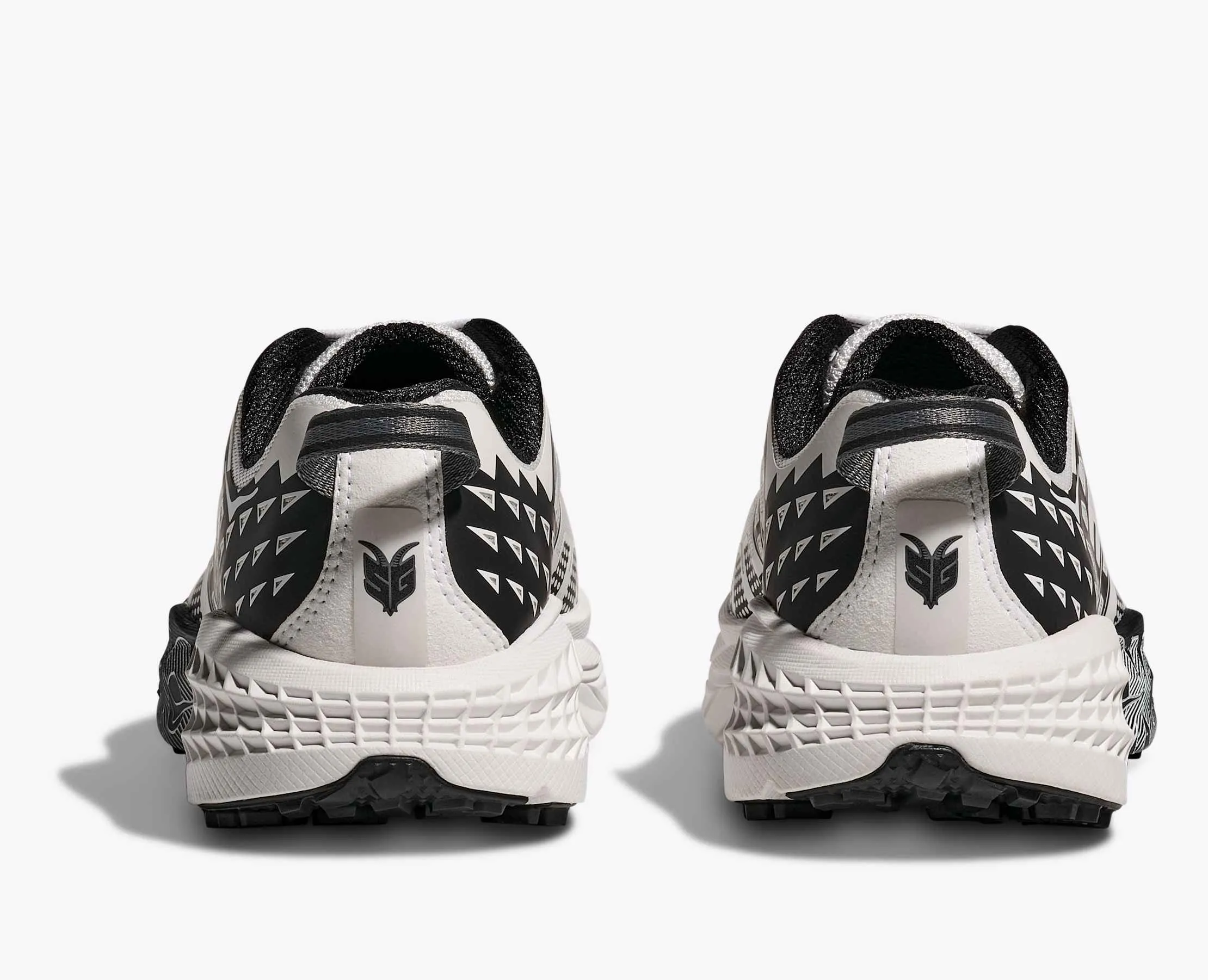 Dynamic Heel Counter rocky trail running shoes HOKA Speedgoat 2