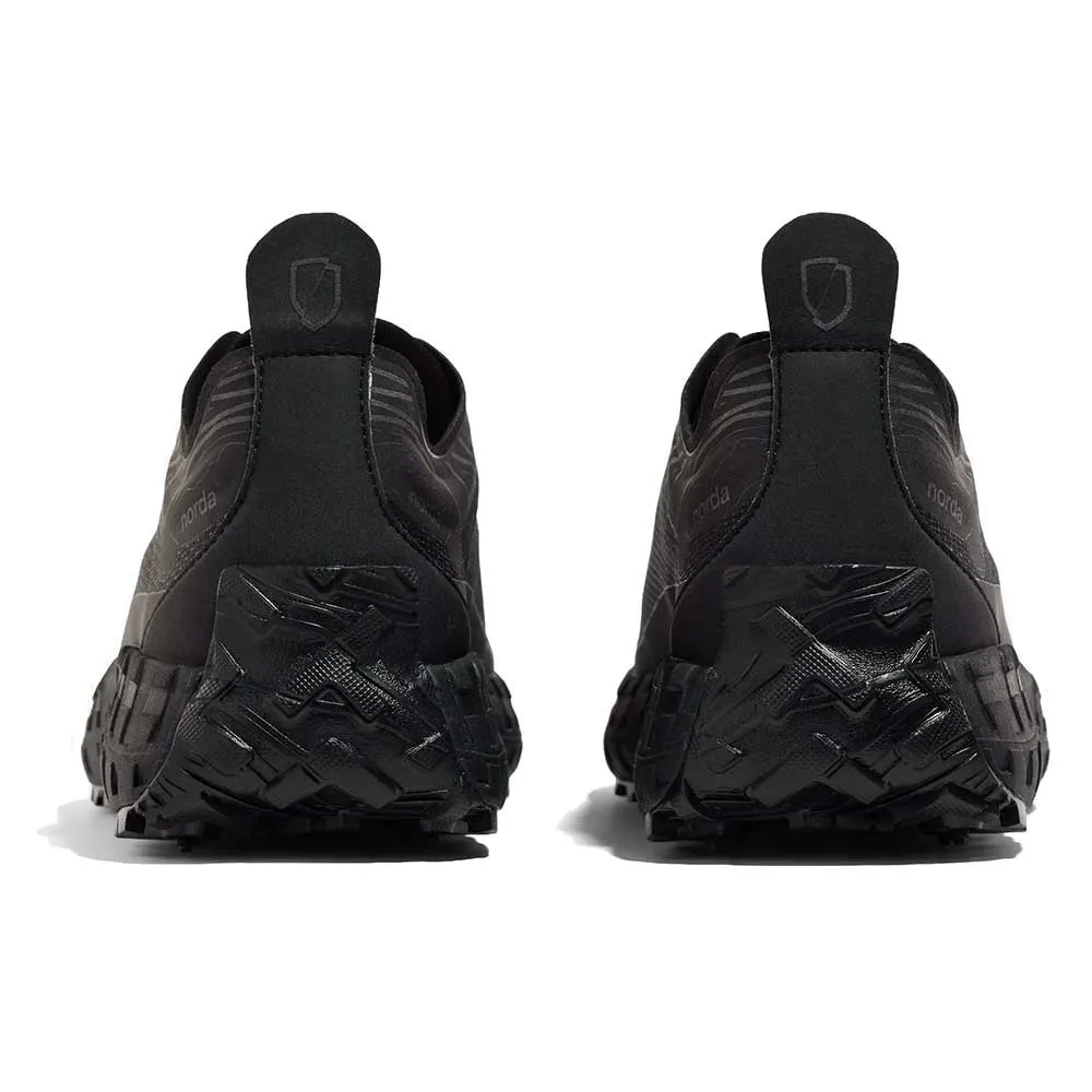 Quick Dry Lining adventure trail sneakers Men's 001 Running Shoe - Stealth Black - Regular (D)