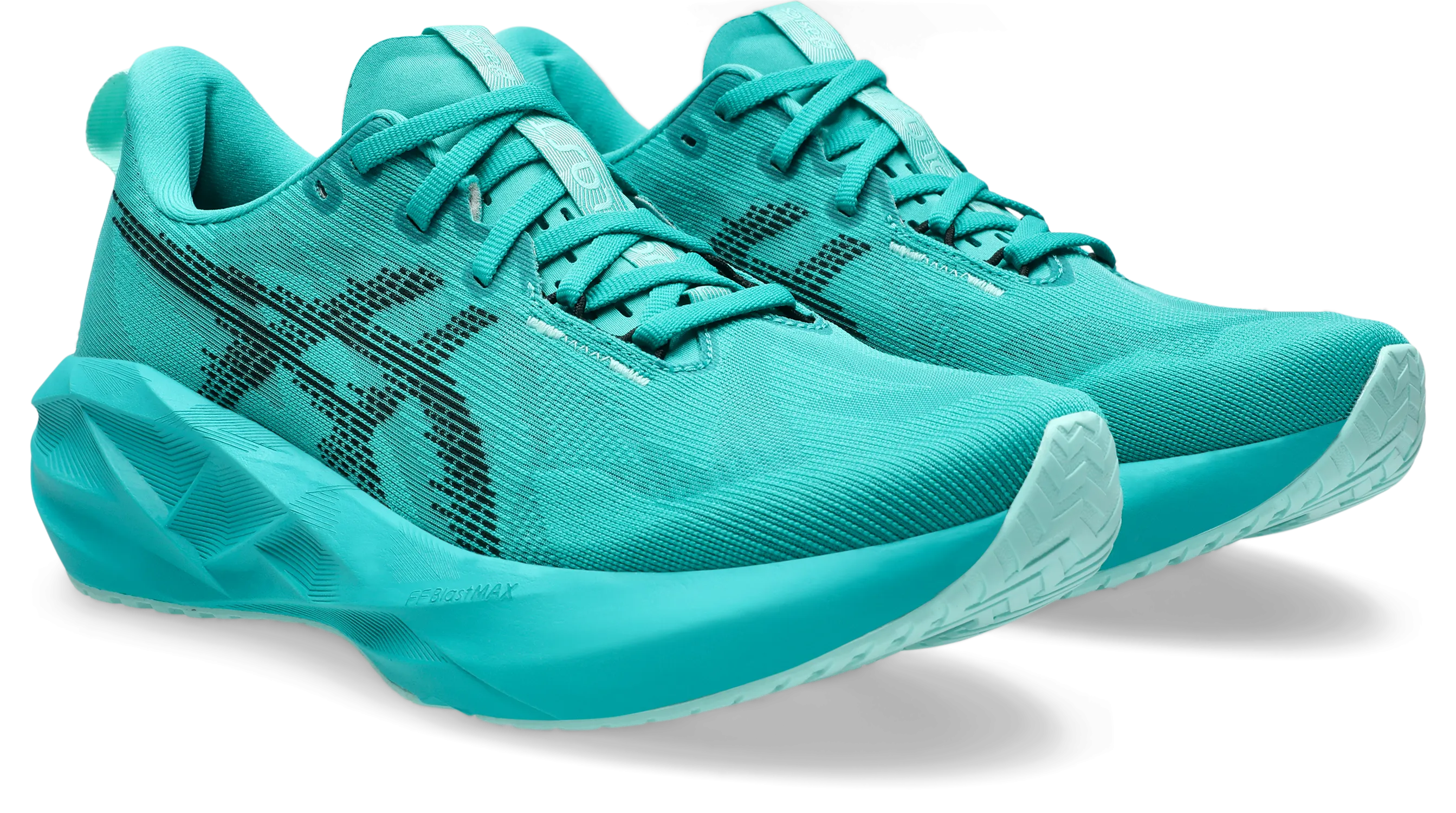 running on flats Novablast 5 - Men's