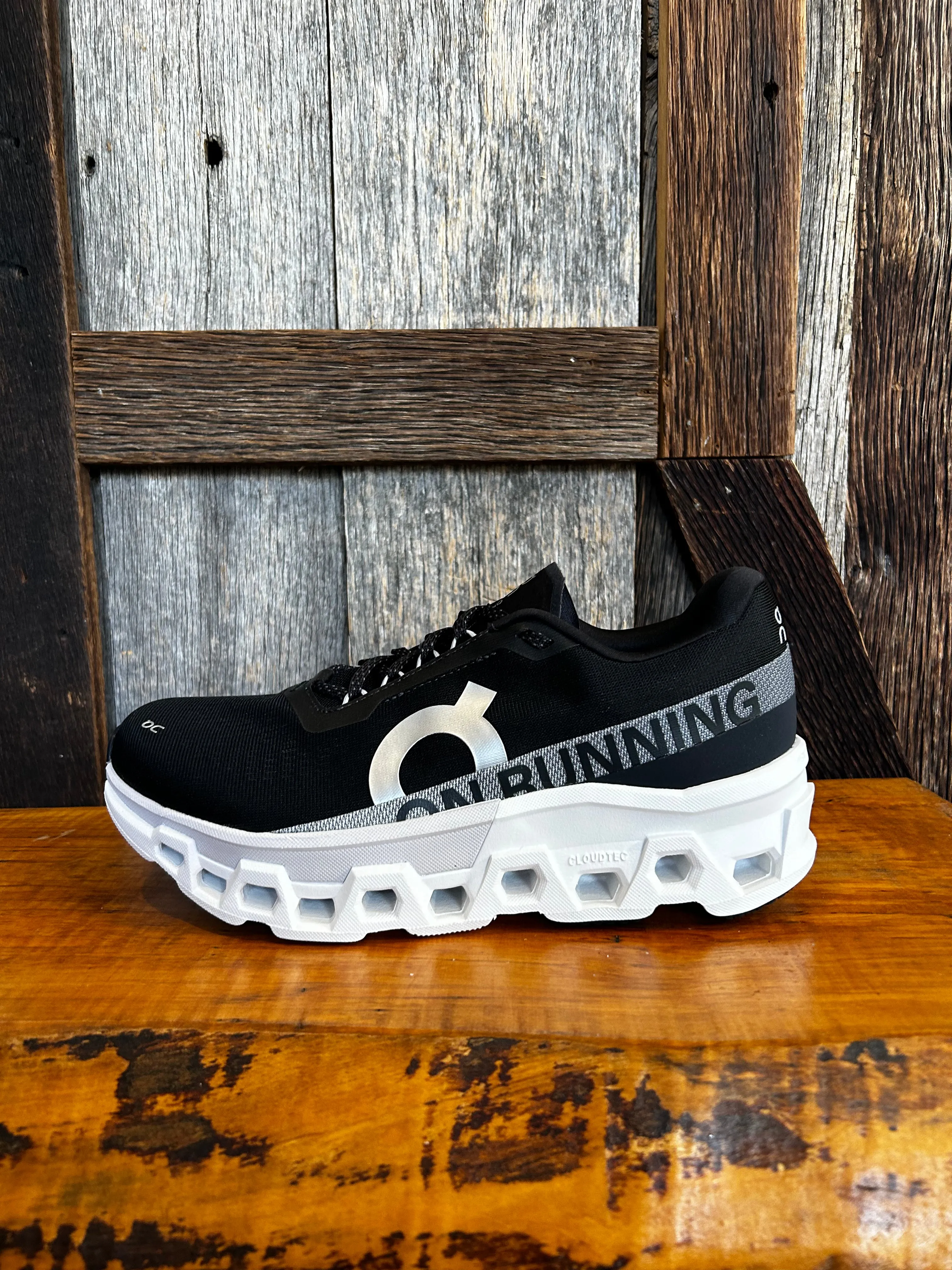 M On Cloudmonster 2 Fitness Fashionable Shoes