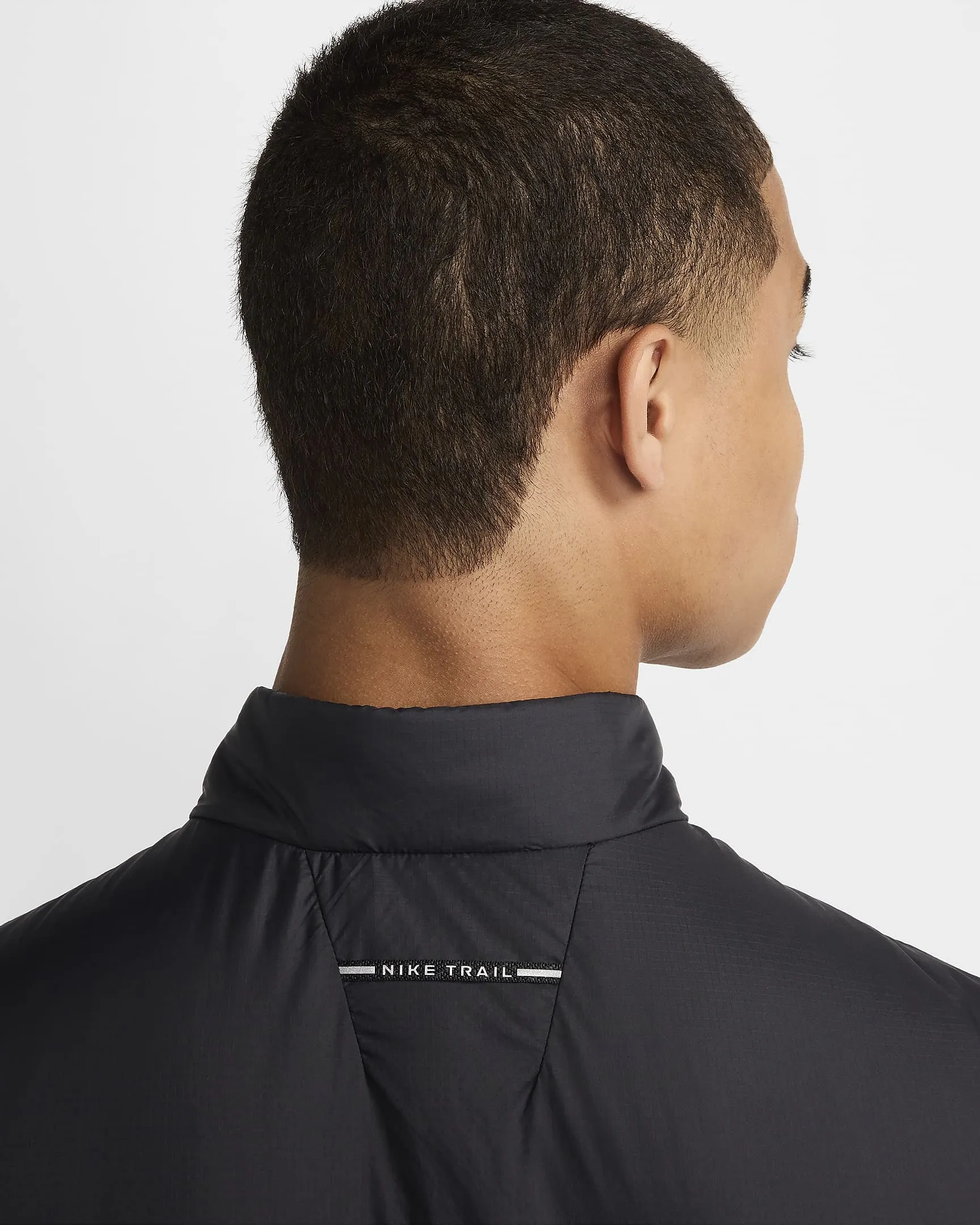 Trendy Protection Nike Men's PrimaLoft Therma-FIT Trail Running Gilet Black / Summit White