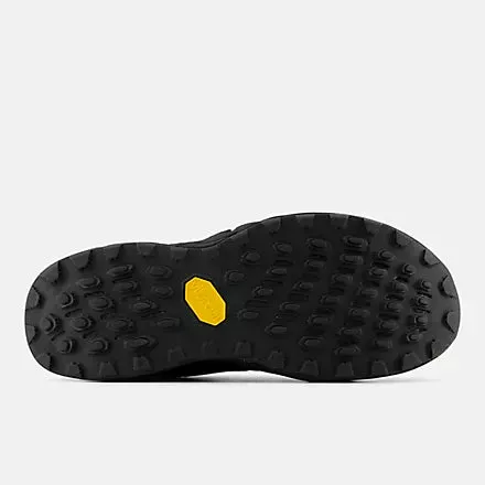 New Balance Hierro 8 2E Wide Mens Lightweight Rock Shield