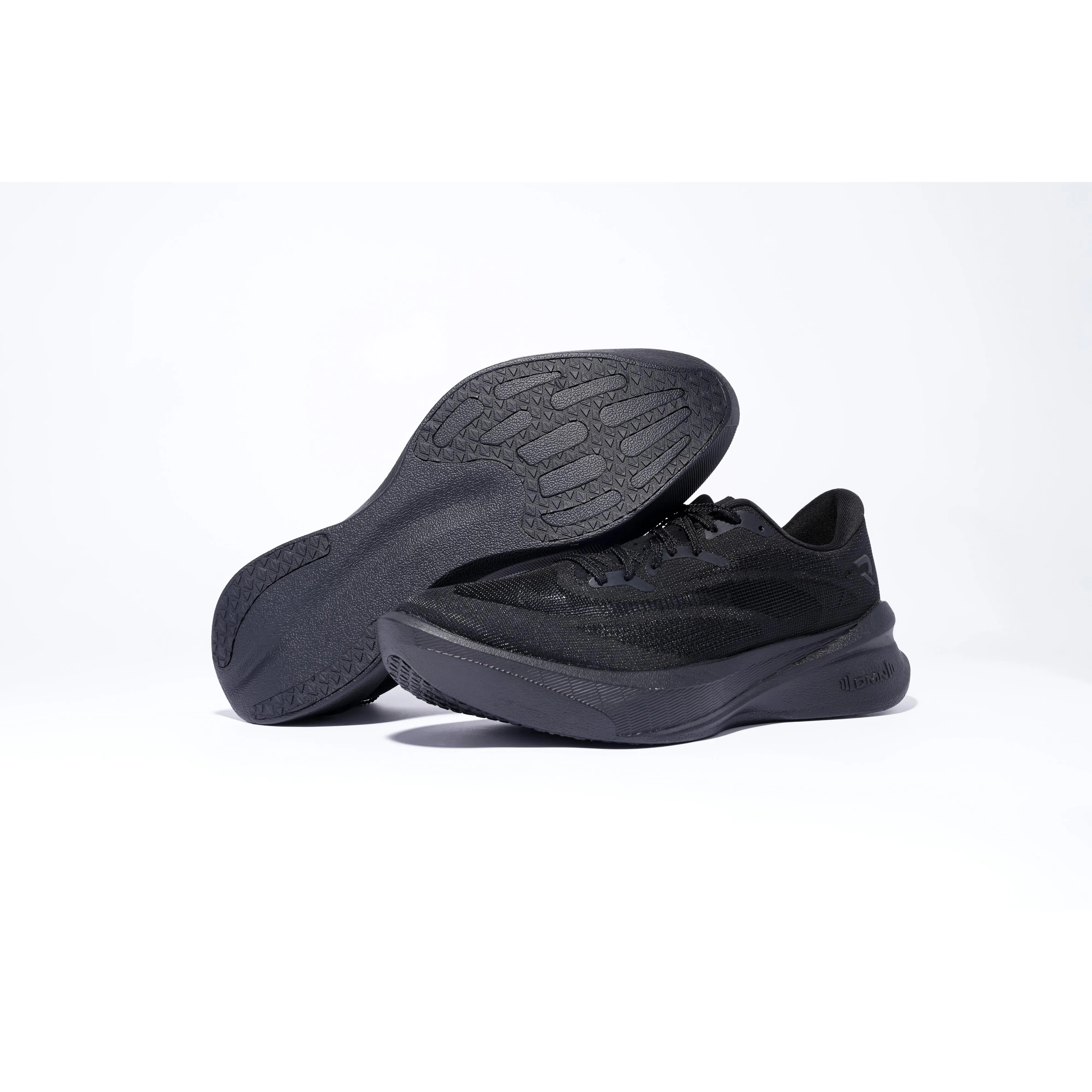 endurance building Dynafish 001 Carbon Road Running Shoes (Black)