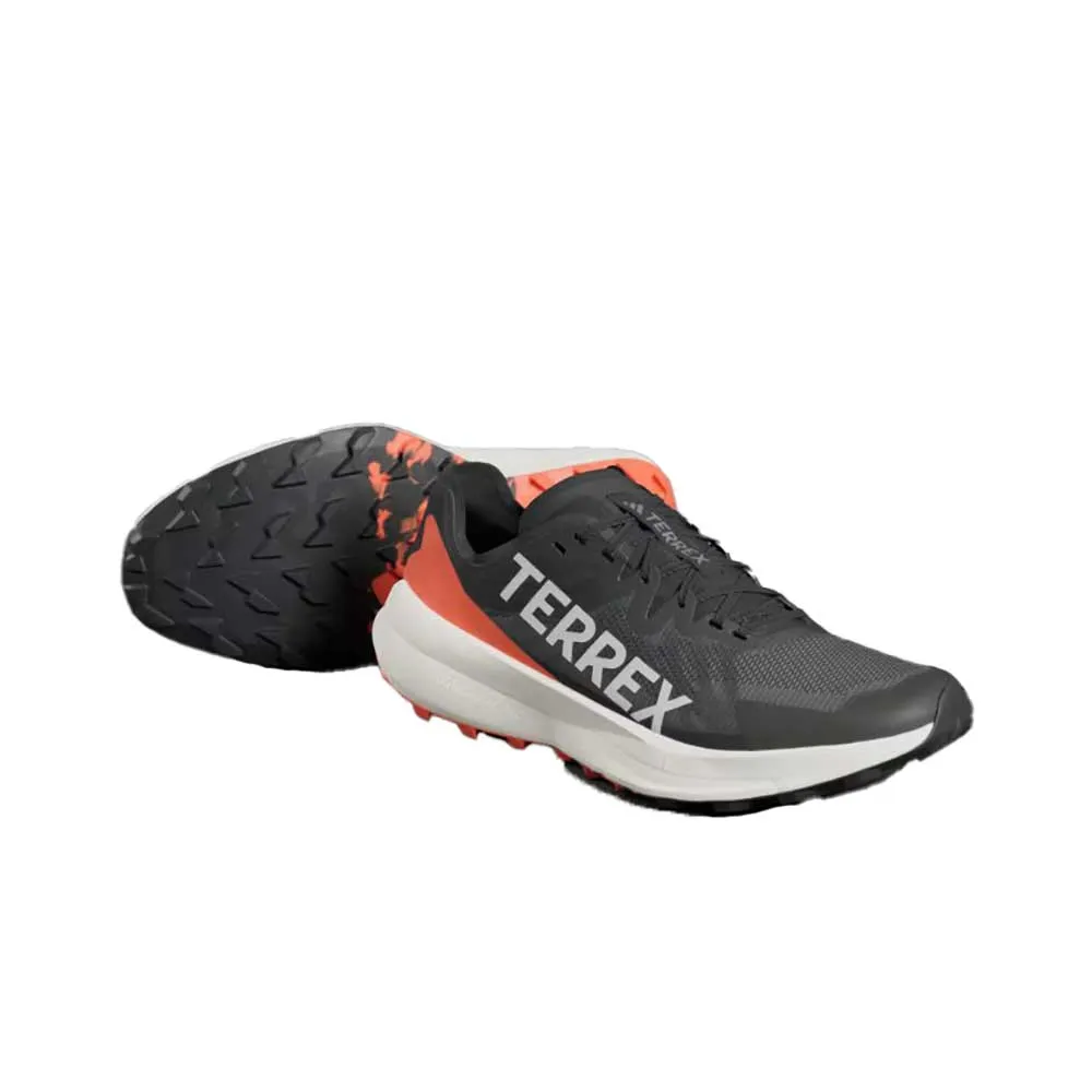 ultra distance sneakers Men's Terrex Agravic Speed Trail Running Shoe - Core Black/Grey One/Impact Orange - regular (D)