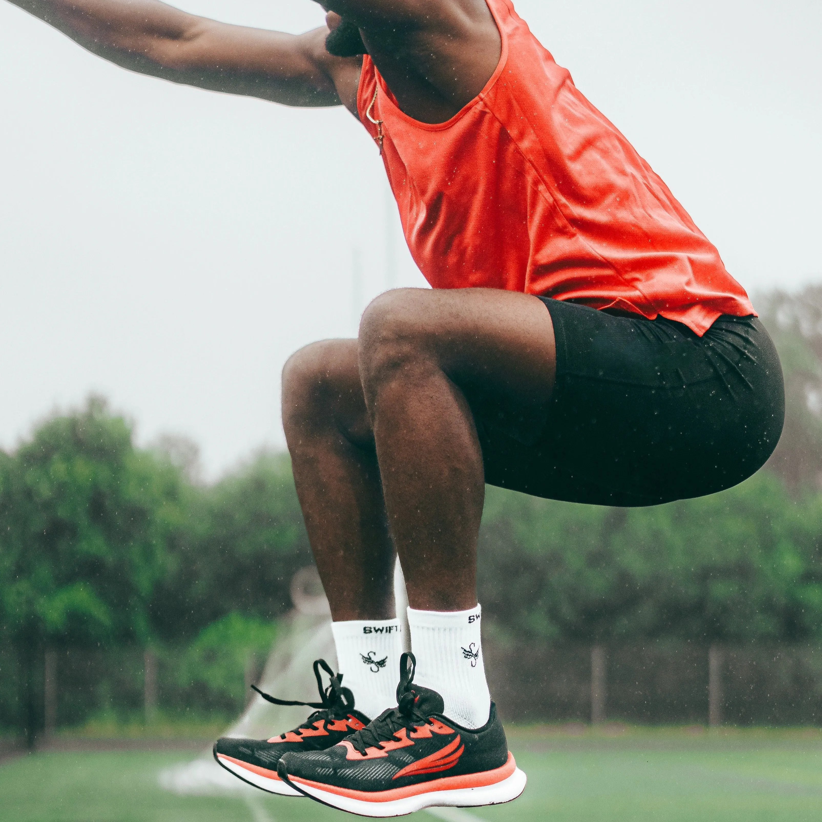 EQUUS Men Black Running Shoe Relay race Impact Resistant Rim