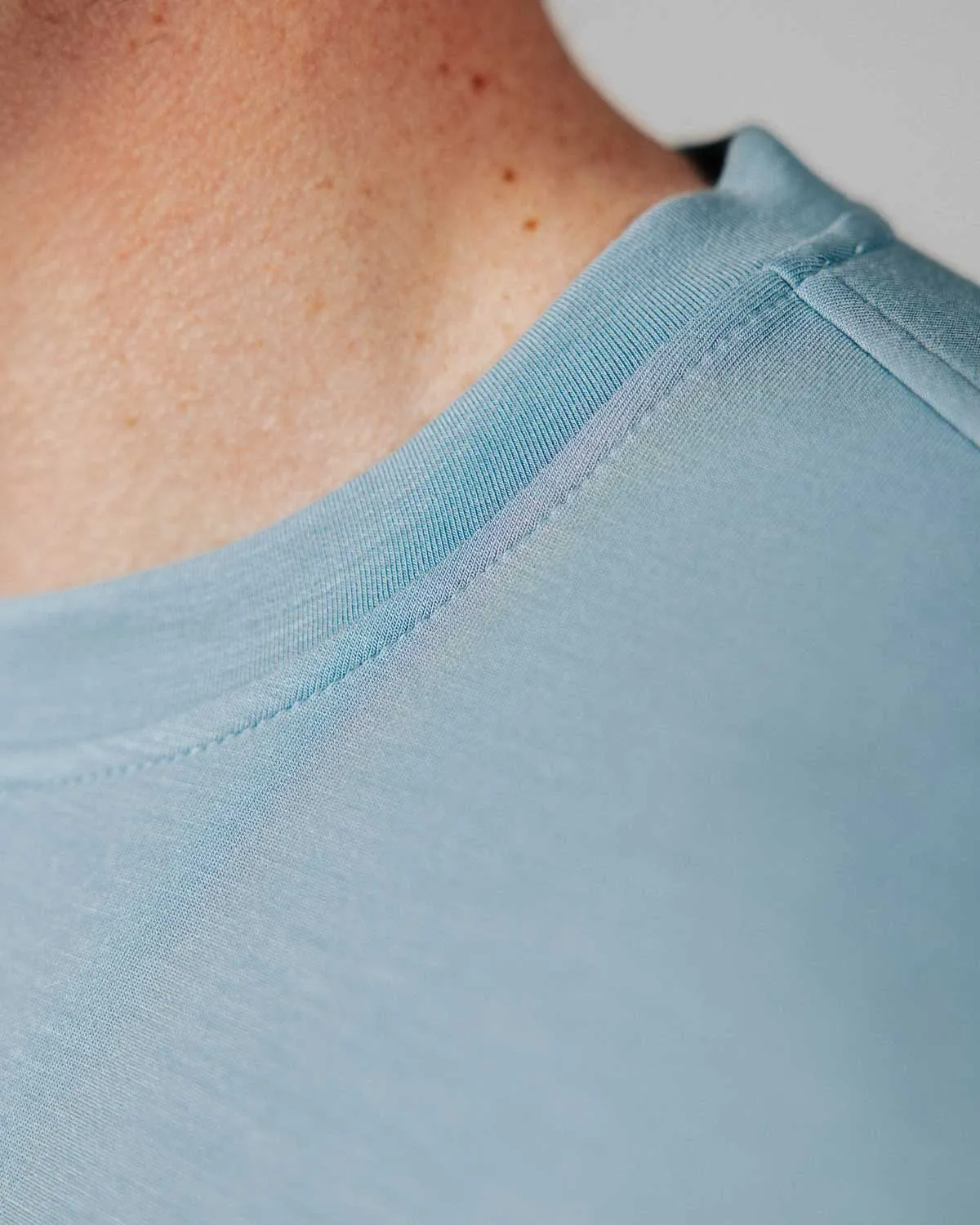 product clip convenience Men's Stone Blue Golf Crew Neck