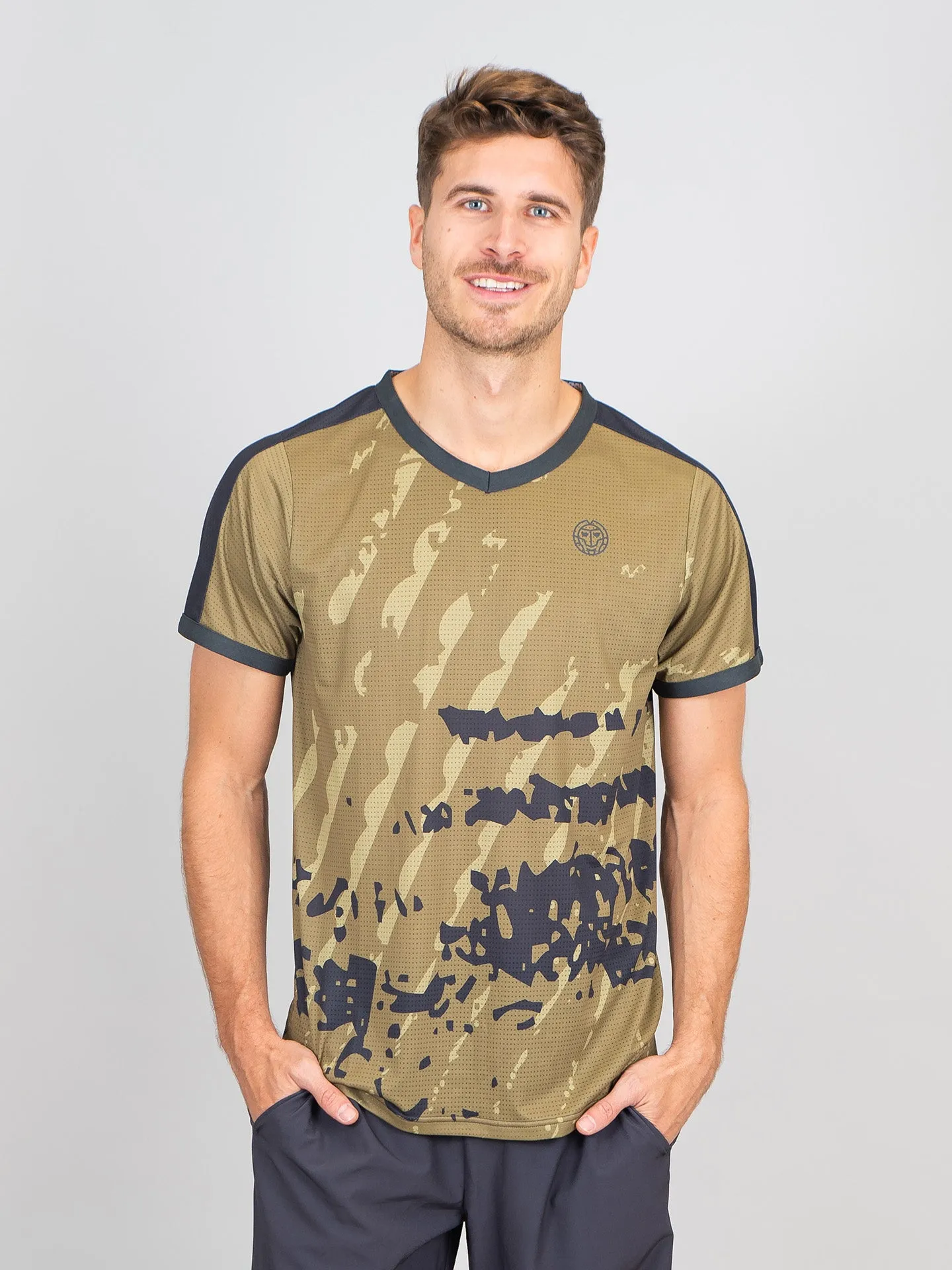 Timeless Fashion Pure Wild V-Neck Tee