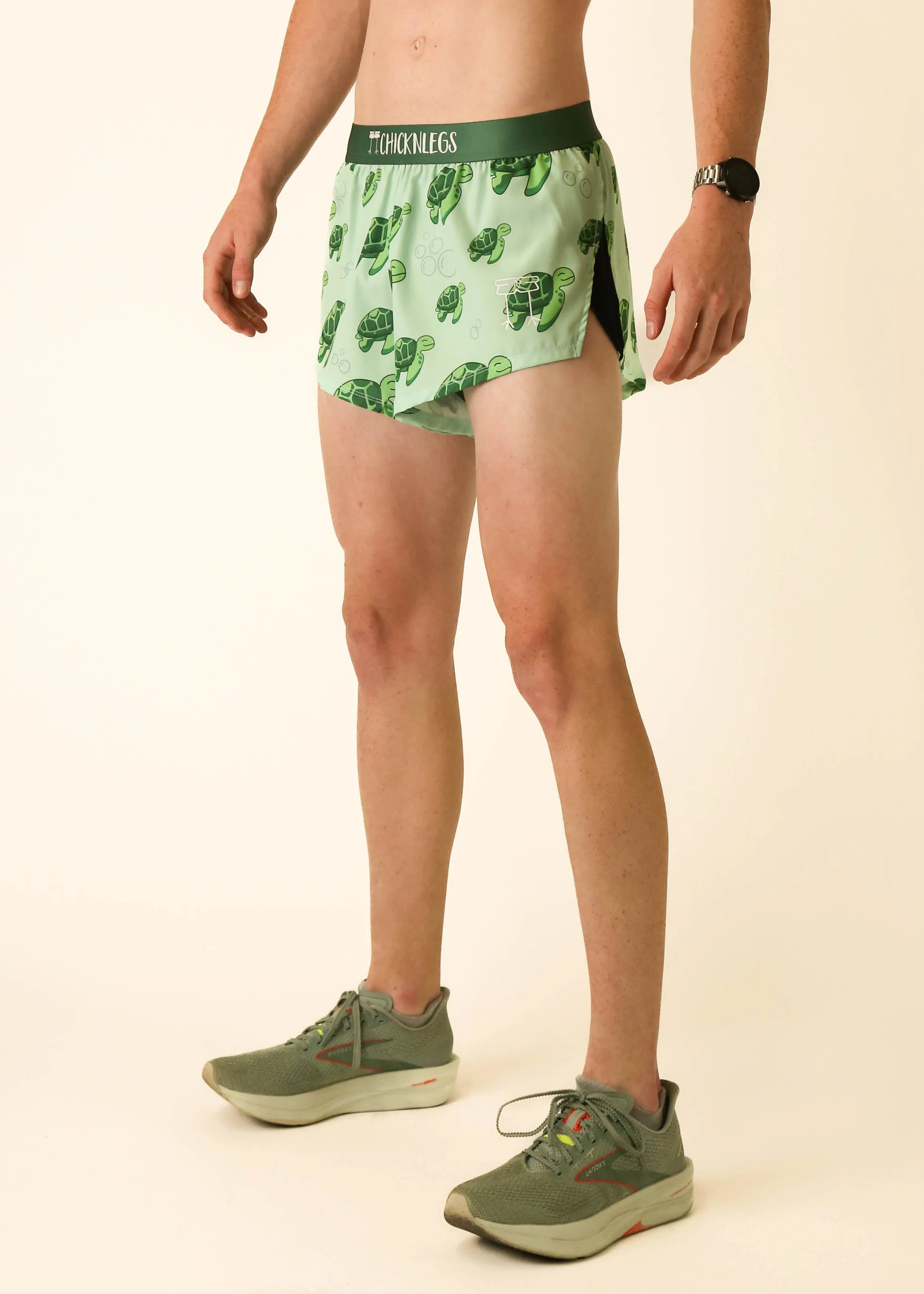 Adjustable Waistband Men's Sea Turtles 2" Split Shorts