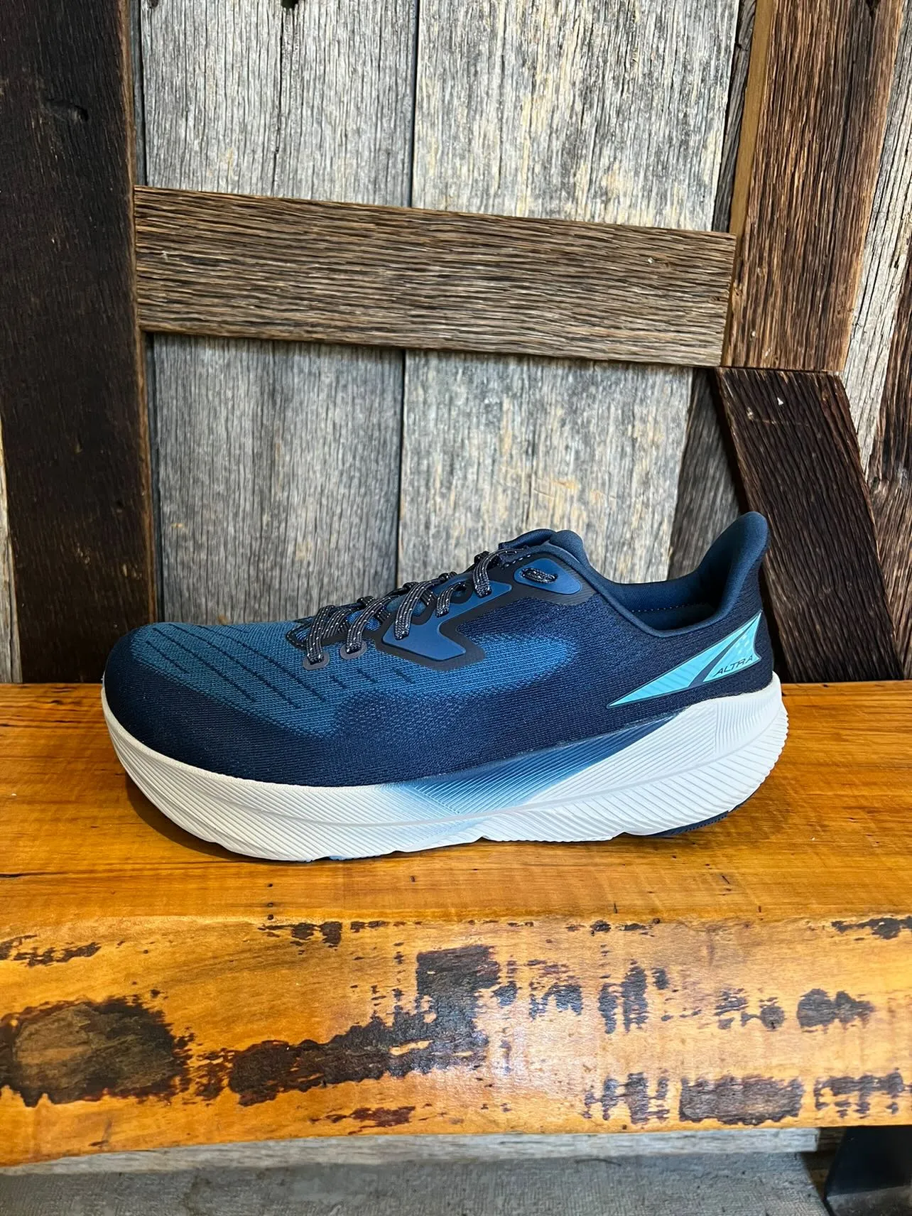 M Altra Experience Flow Seamless Comfort Lining