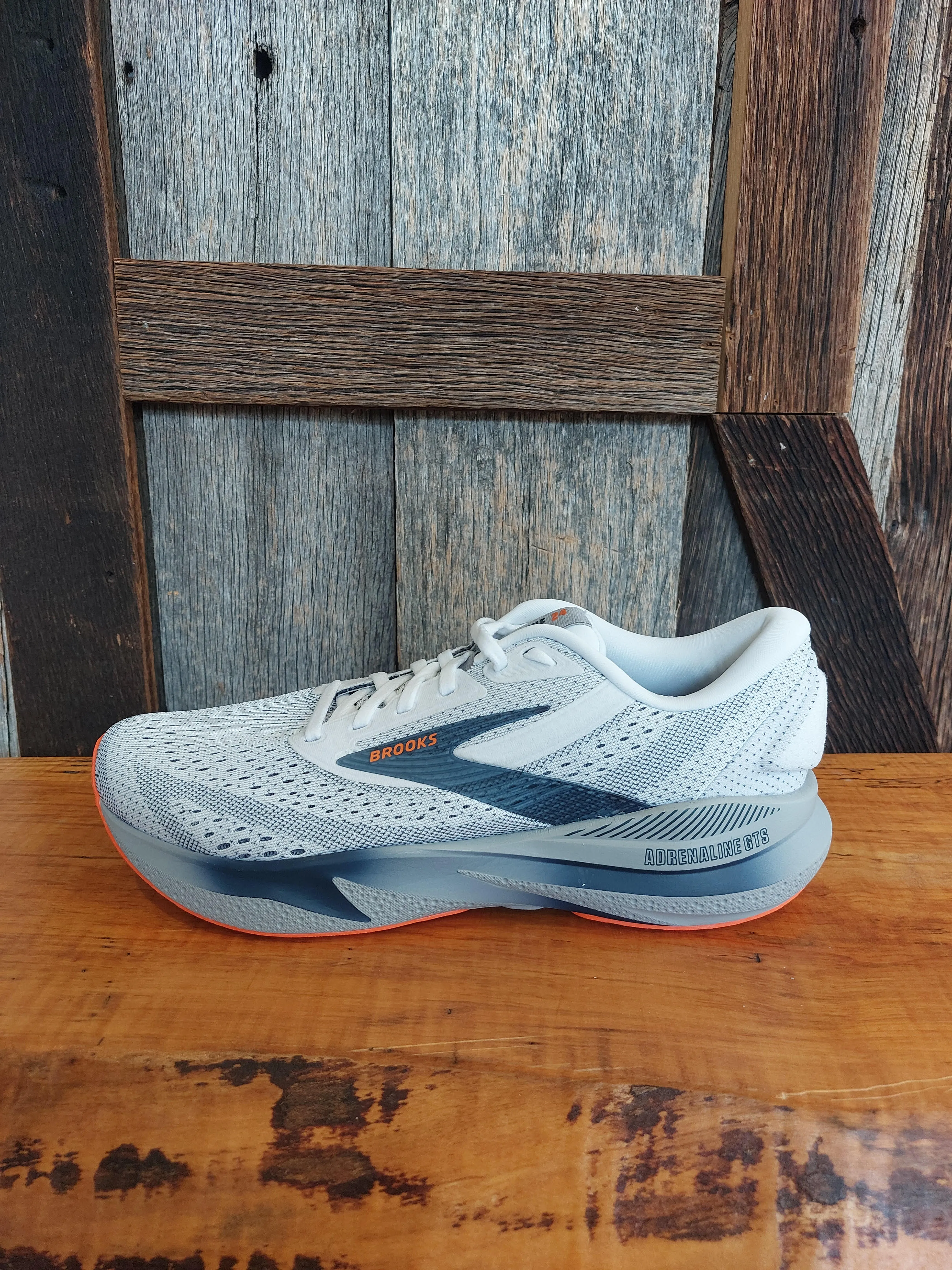 M Brooks Adrenaline GTS 24 suitable for adults