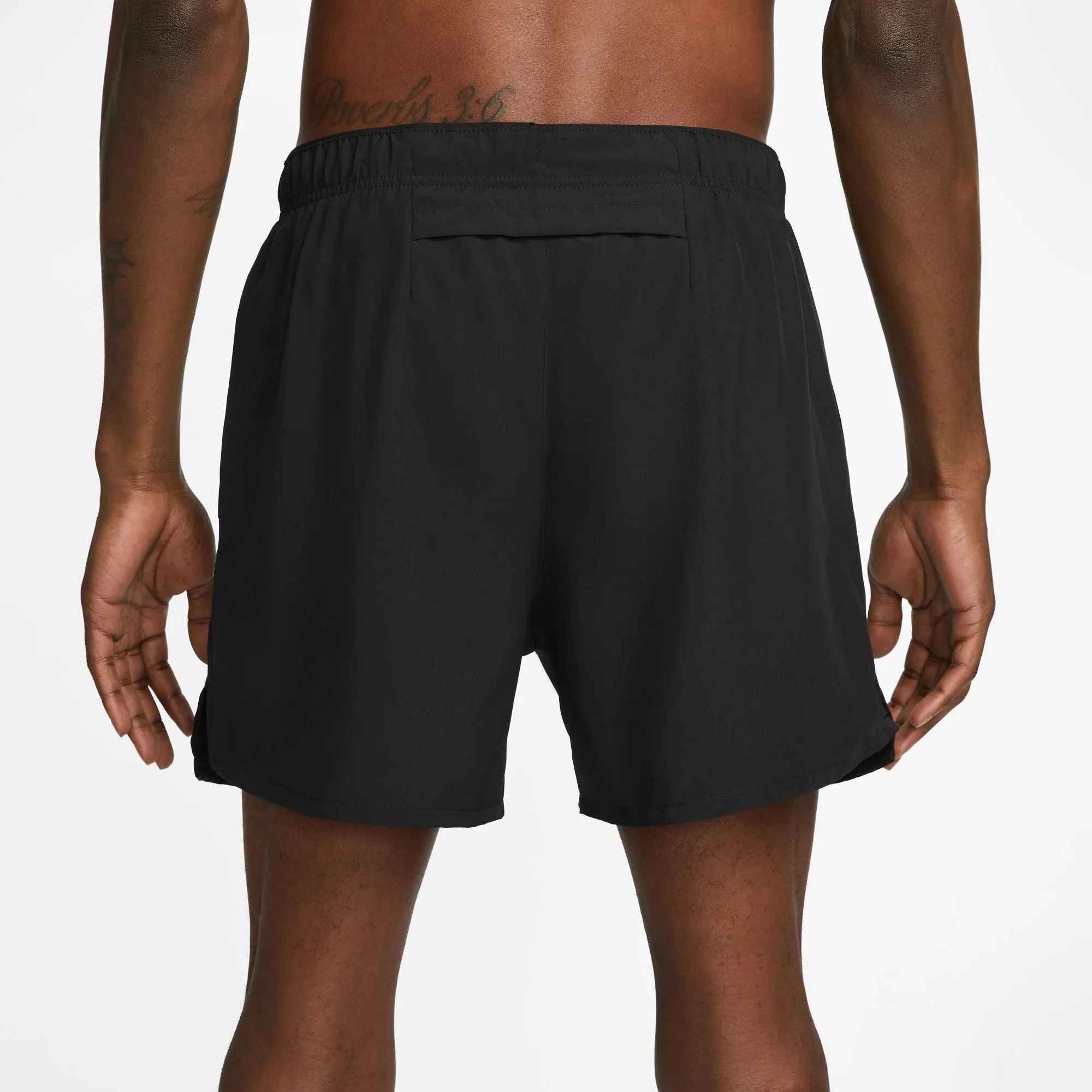 skateboarding outfit Nike Men's Dri-FIT Challenger 5 Inch Shorts Black / Black / Black