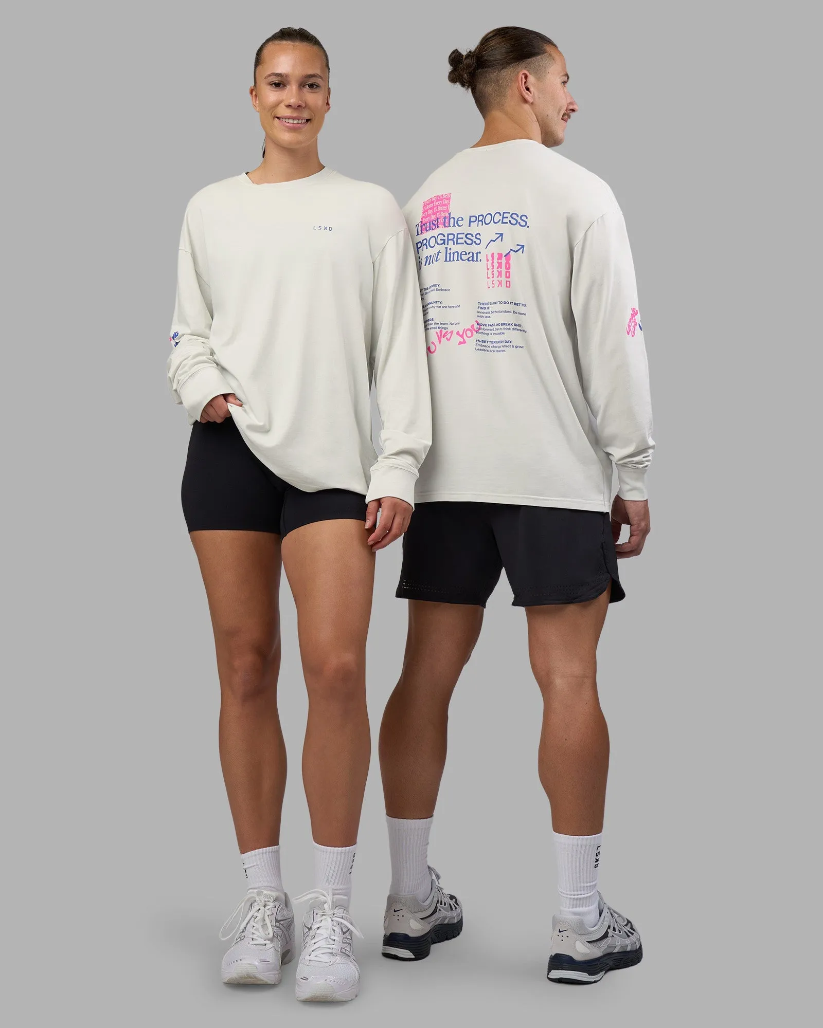 Wrinkle Resistant Cloth Easygoing Design Cali FLXCotton Oversized Long Sleeve Tee - Digital Mist Washed