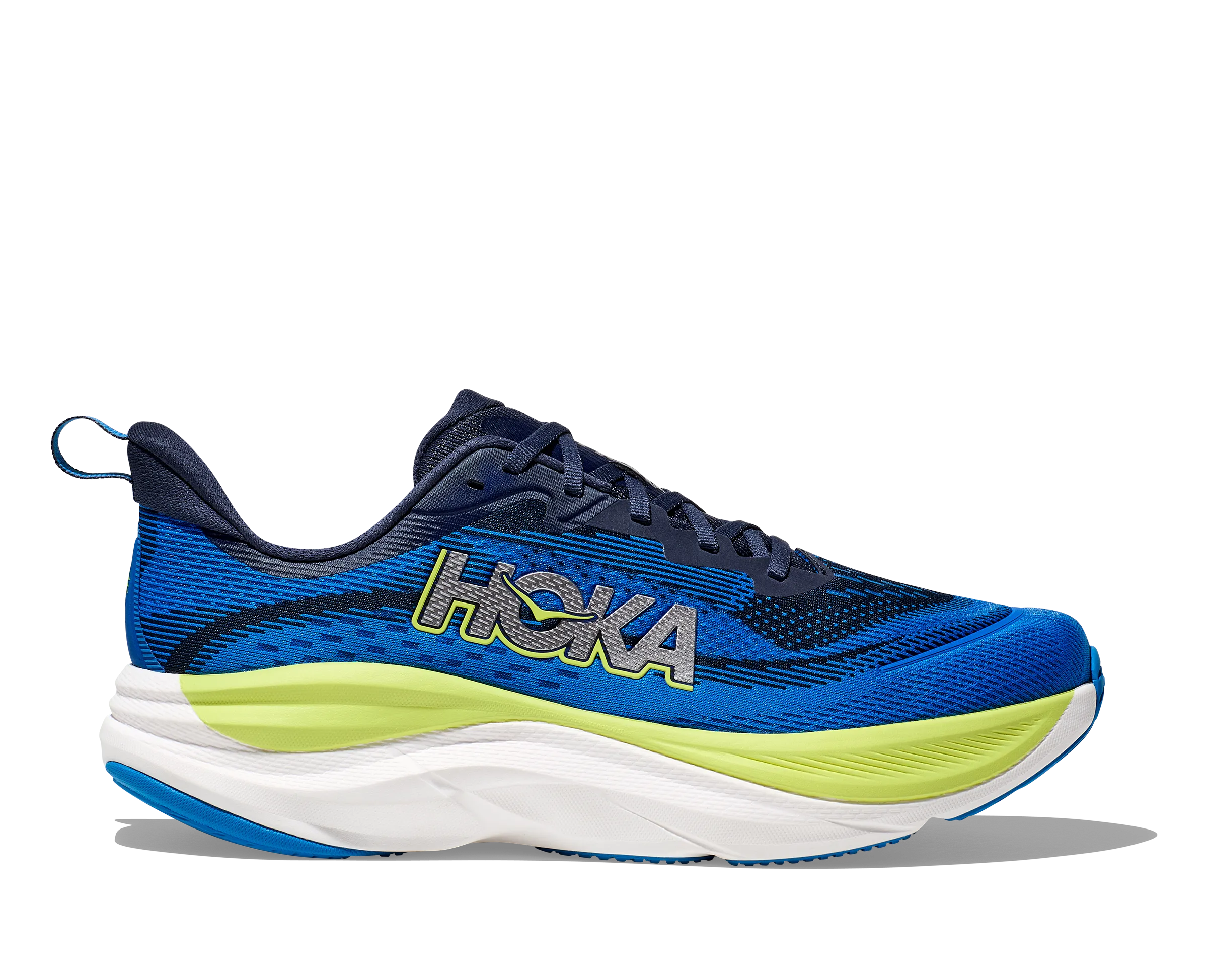 Men's Skyflow (VVY - Varsity Navy/Electric Cobalt) running in a big city shoes