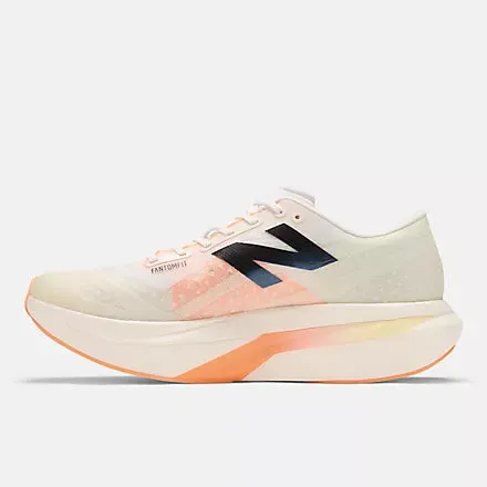 Professional - athlete stability increase New Balance SuperComp Elite V4 - Mens