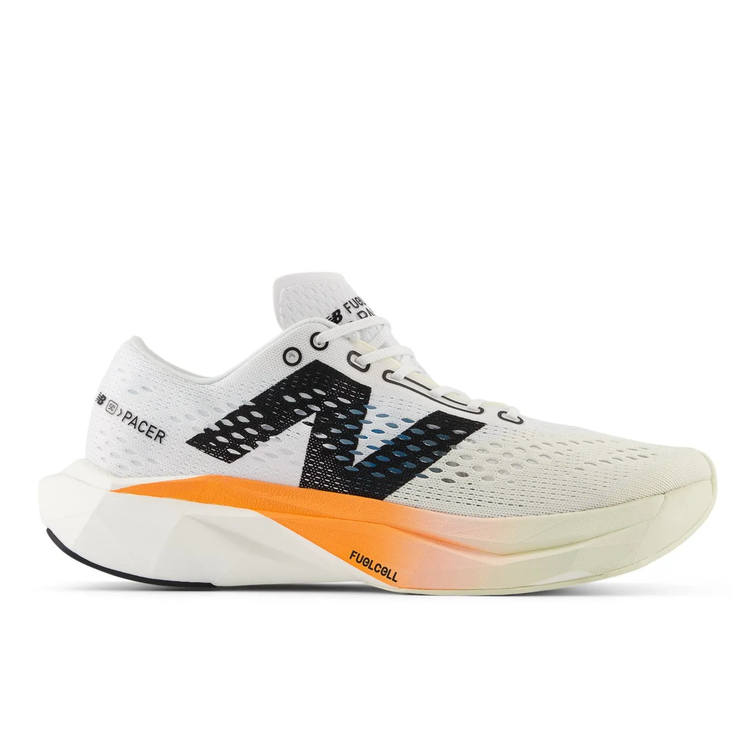 running in dry conditions MEN'S SUPERCOMP PACER V2 - D - CH2 HOT MANGO