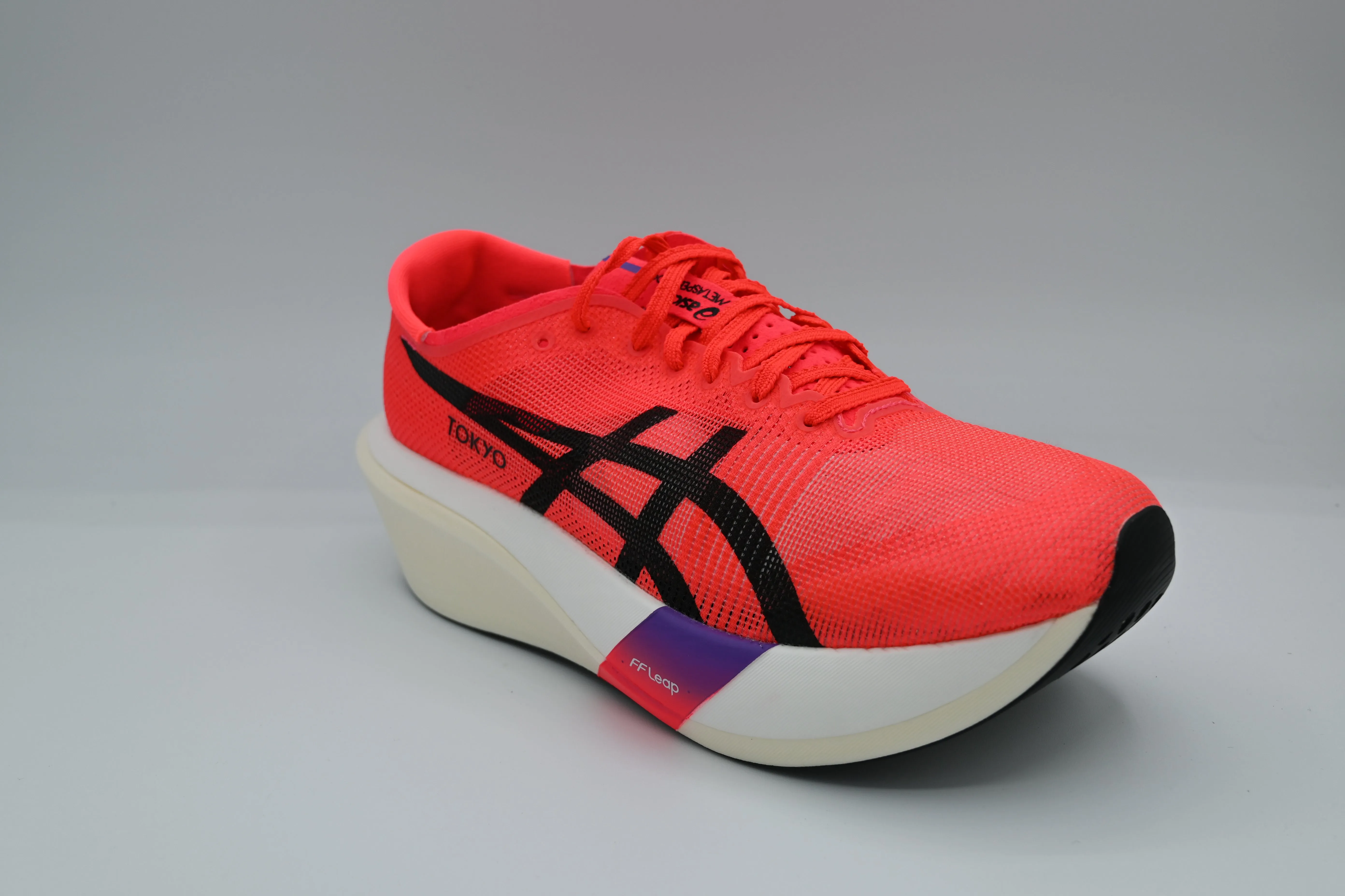Asics Metaspeed Edge Tokyo Unisex Anti Friction Liner Technology long - distance running option