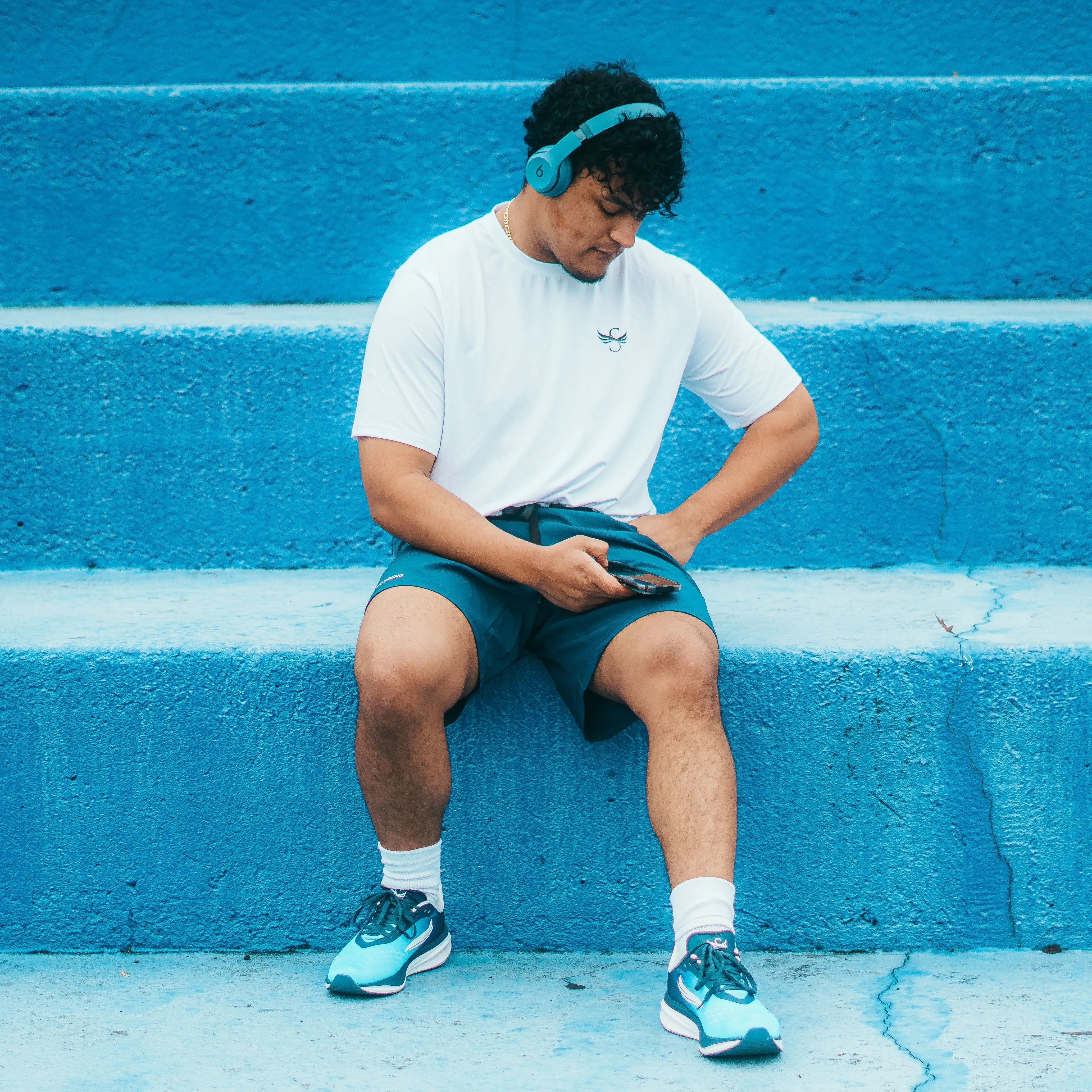 Ultra Reflective Details bounce - return - energy shoes APUS Blue Men Running Shoe