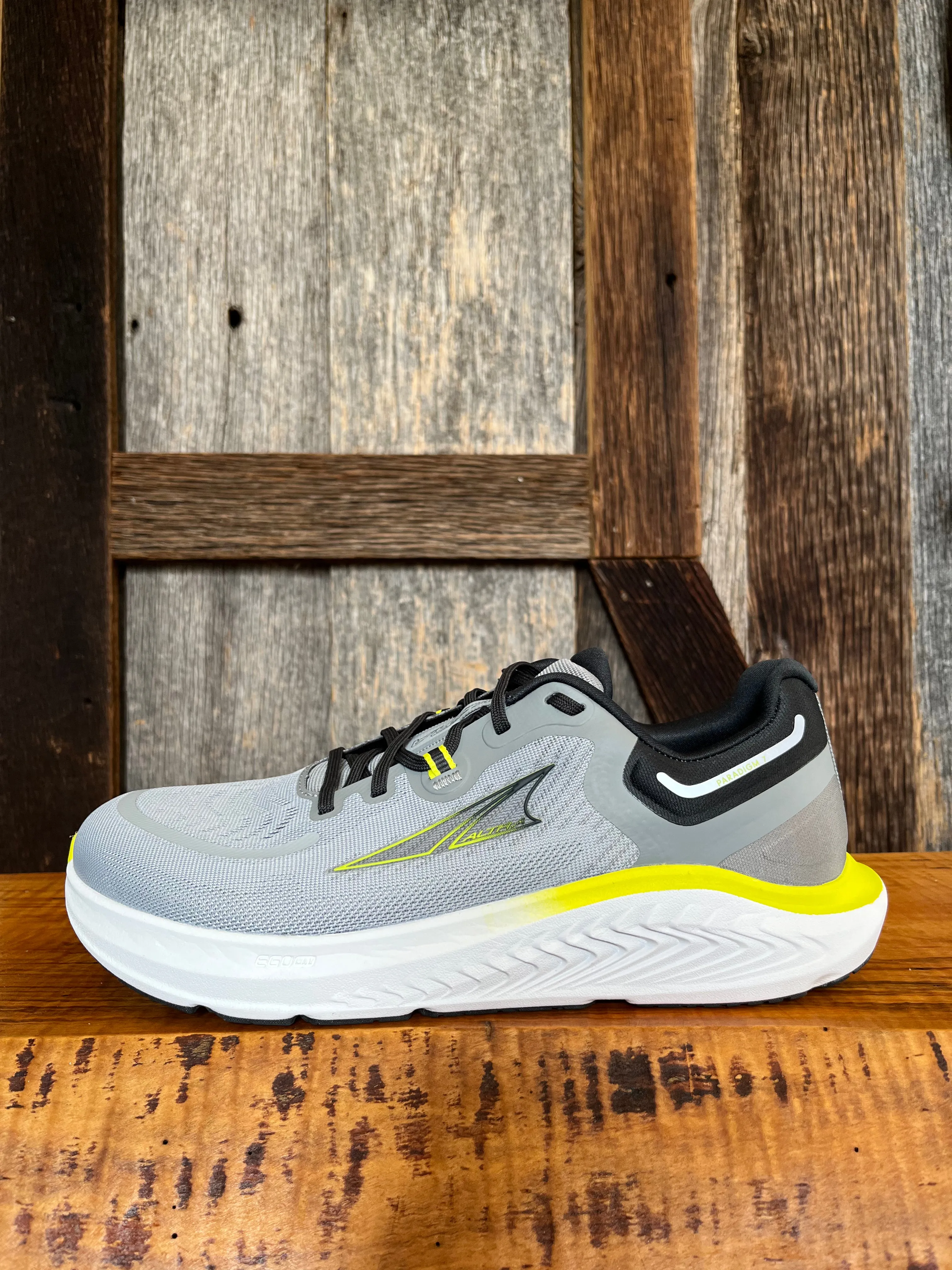 Compression Resistant Mesh M Altra Paradigm 7