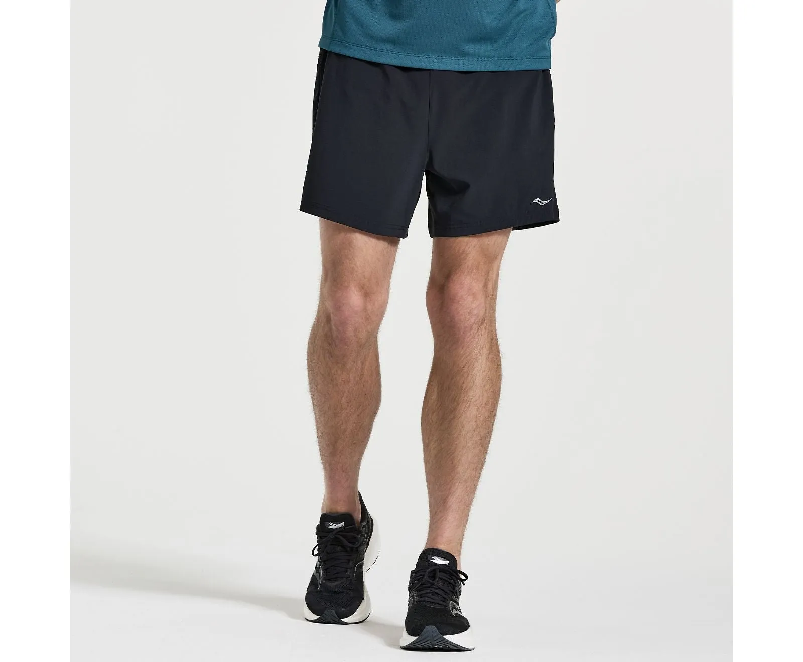 Double Layered Construction Light Layer Saucony | Outpace 5" Short | Men's | Black