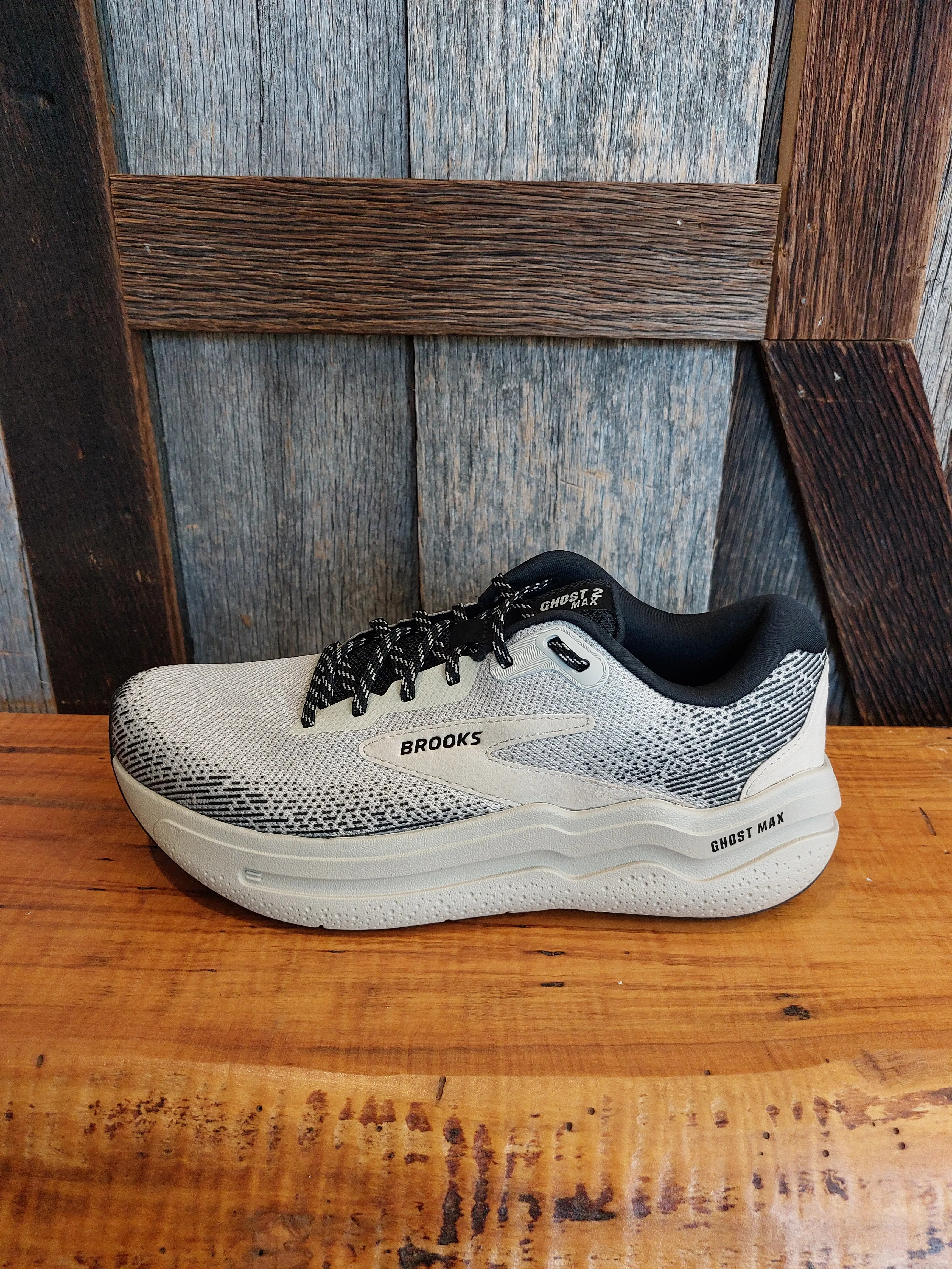 M Brooks Ghost Max 2 matte shoes Non Slip Traction Outsole