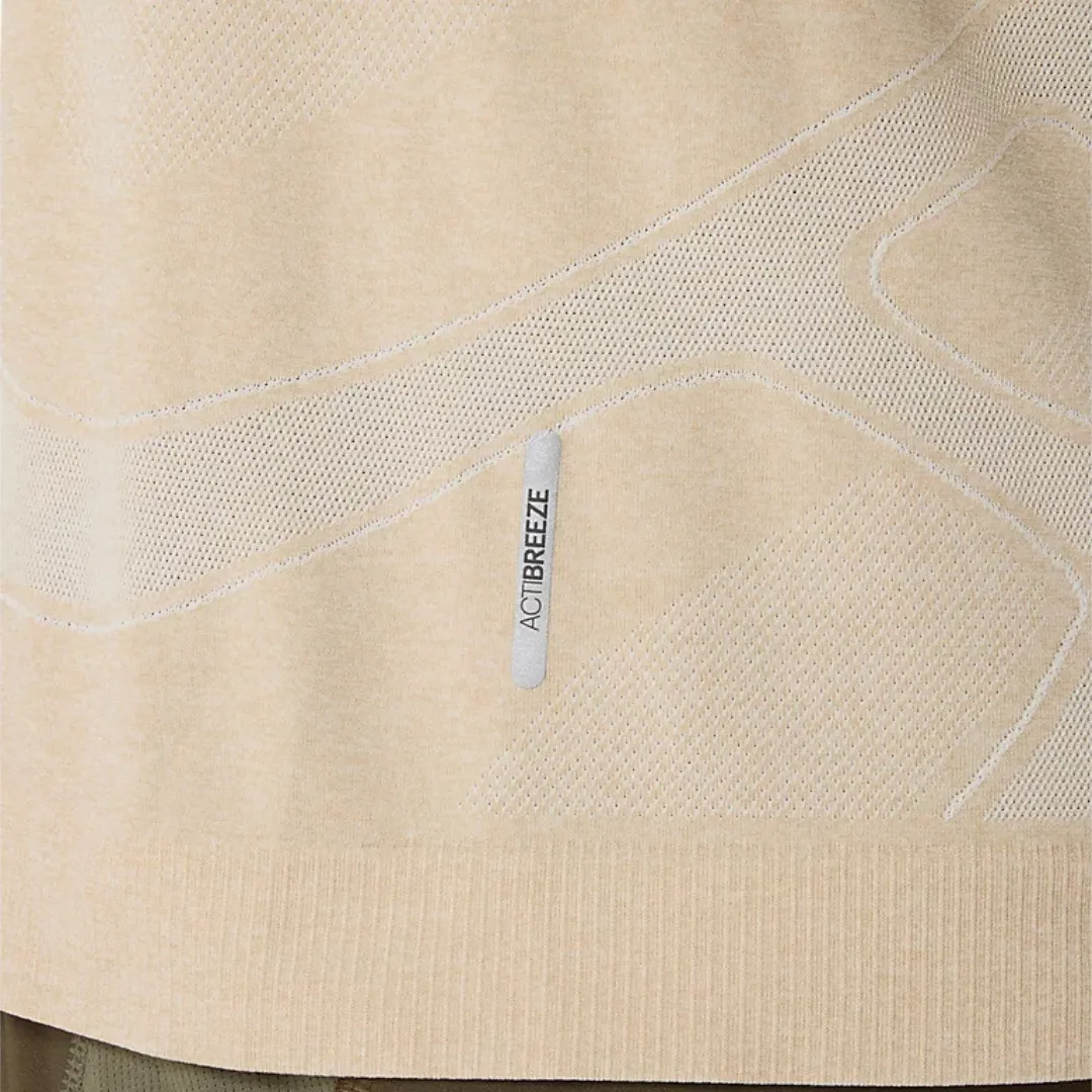 ASICS Mens Road Seamless SS Top Simple and Chic TexturedWeavePattern